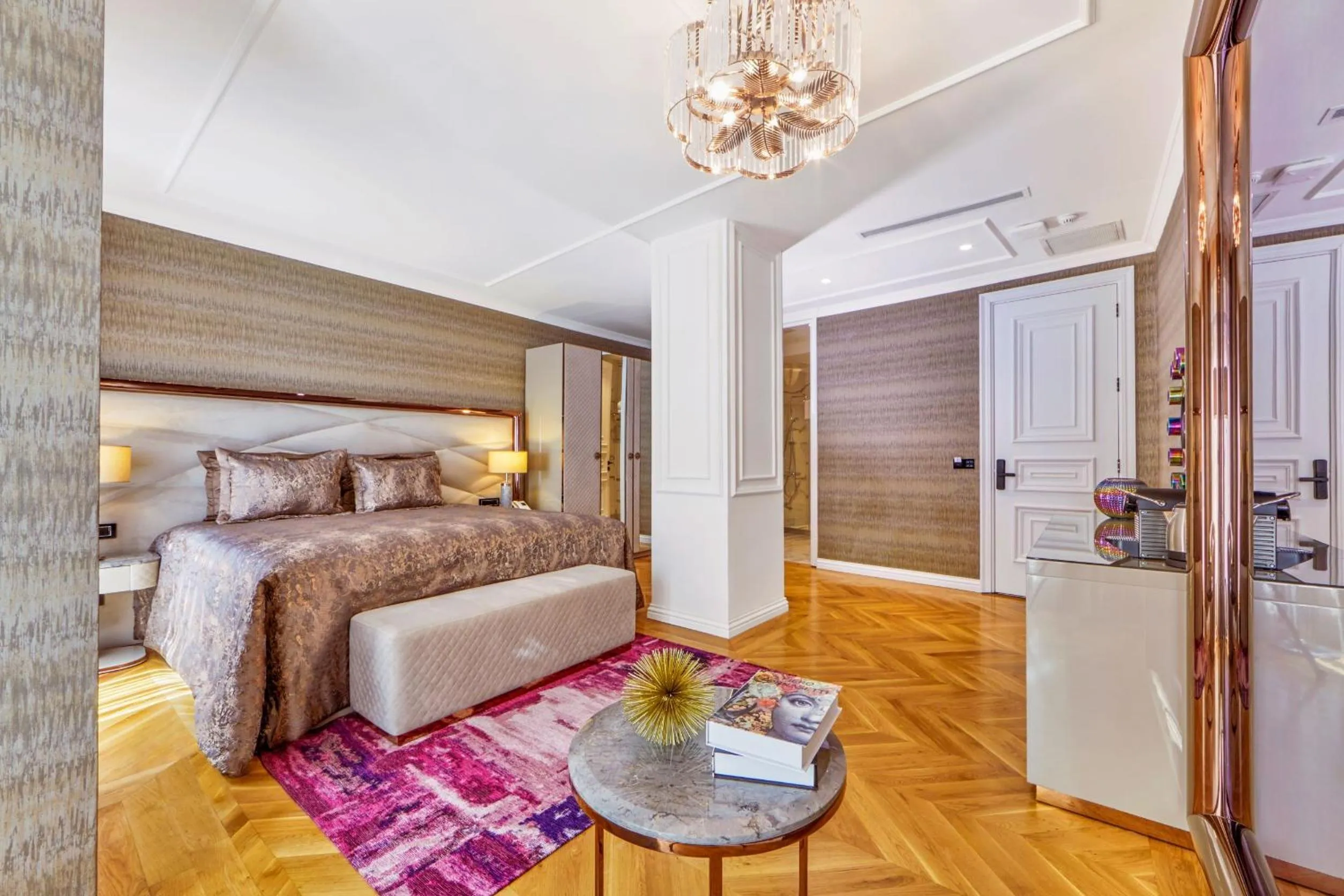 Photo of the whole room, Bed in Hotel De Reve Galata-Special Class