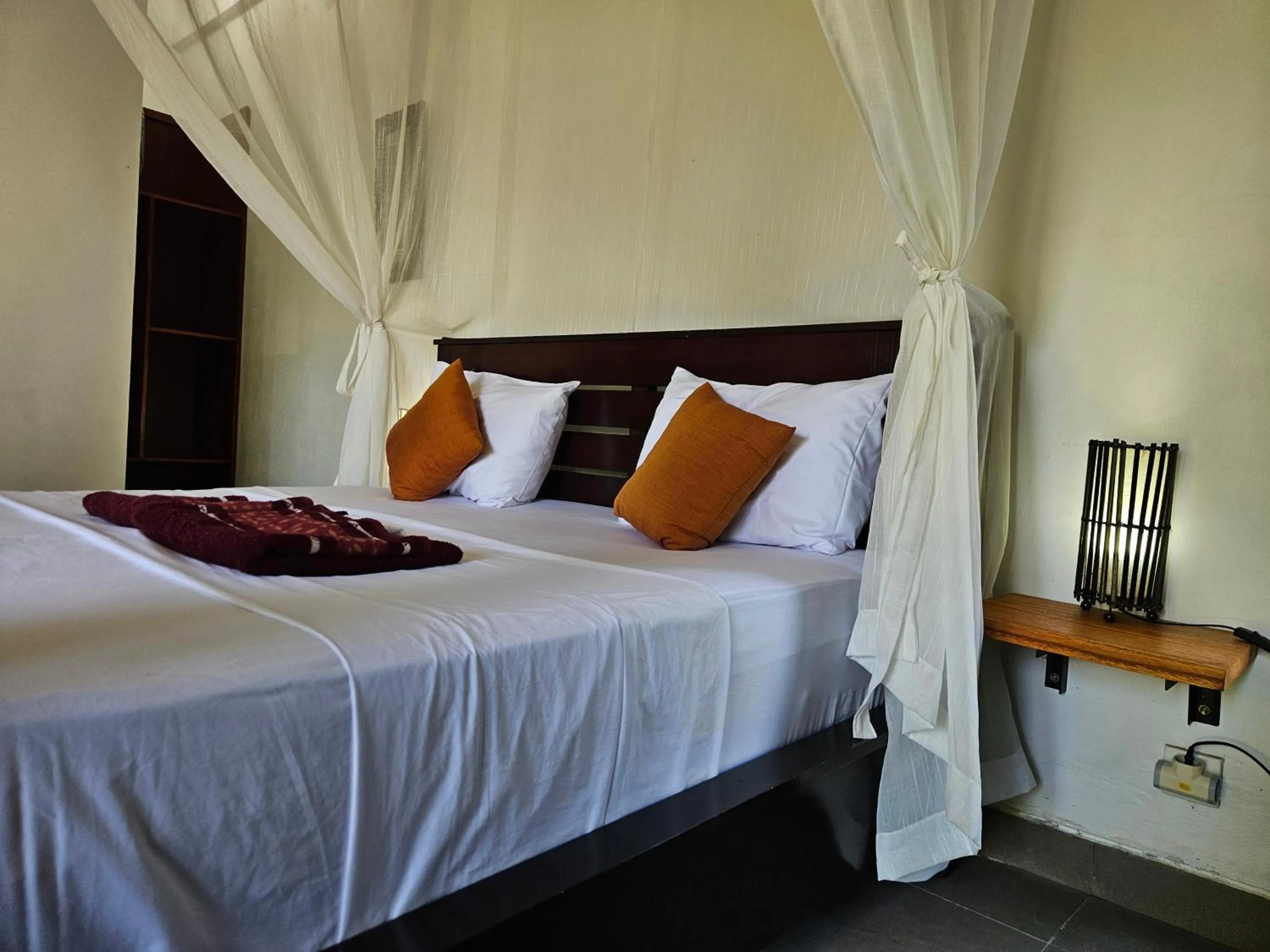 Bed in Villa Markisa Pakisan