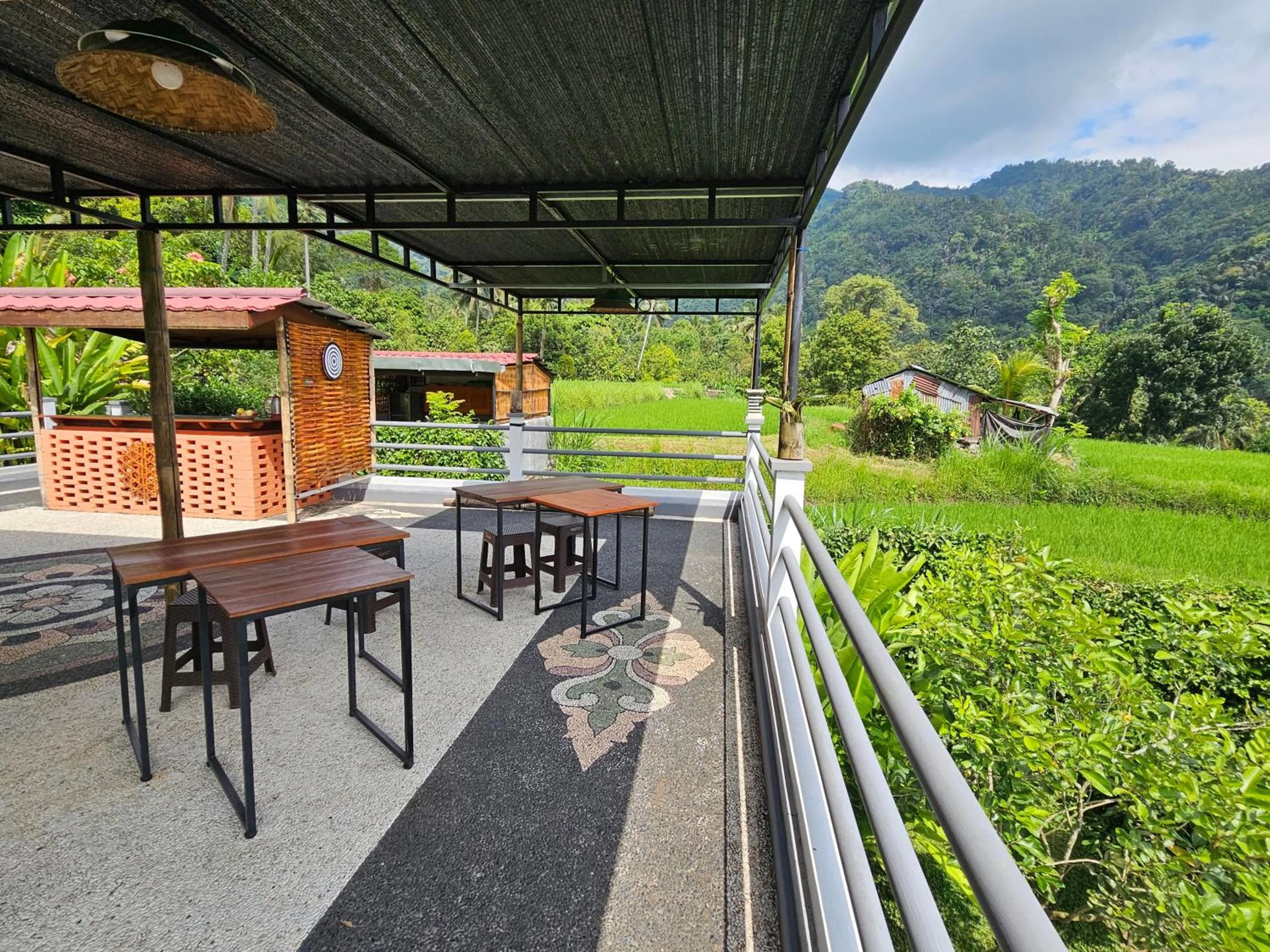 Restaurant/places to eat in Villa Markisa Pakisan