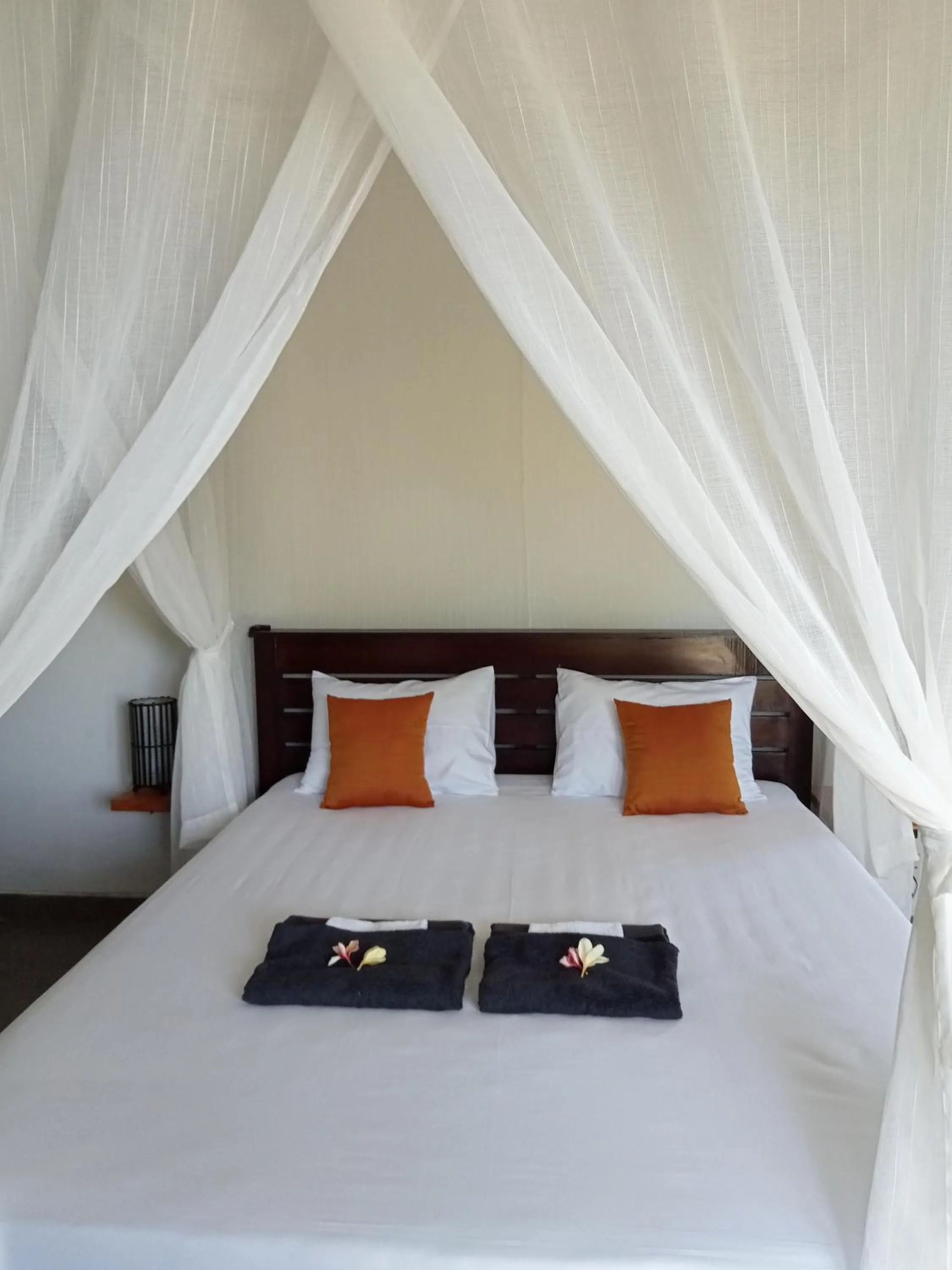 Bed in Villa Markisa Pakisan