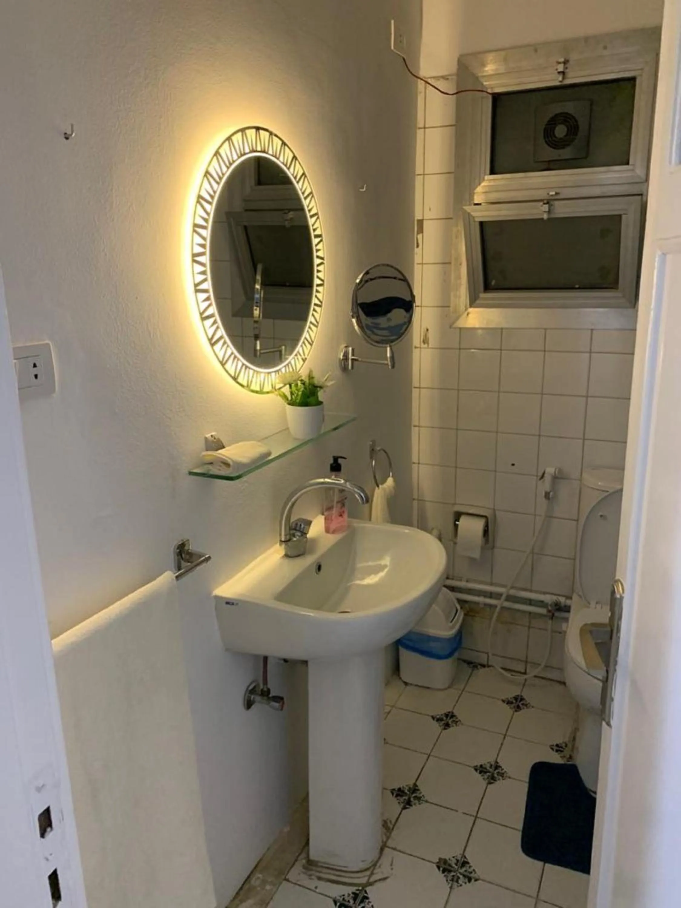 Toilet in Casa De Horyea-الميرغني