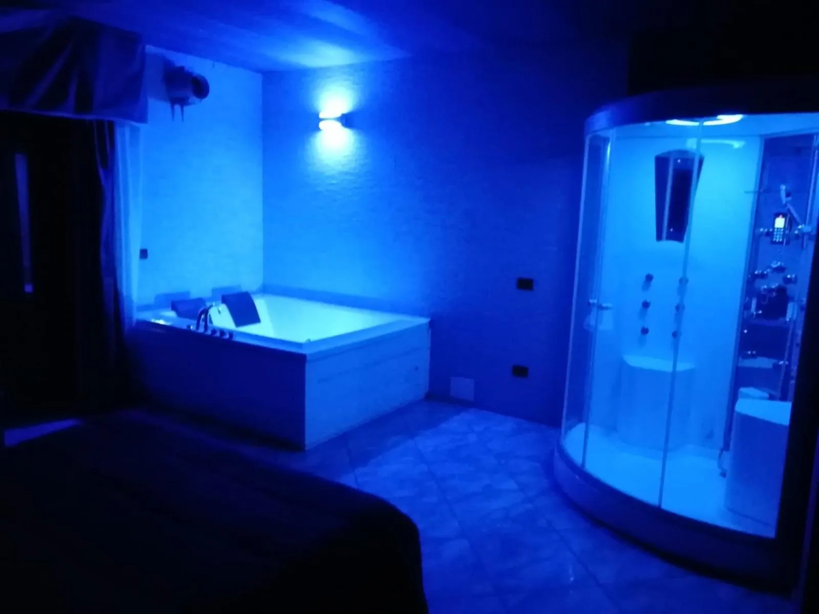 Hot Tub in Royal Hotel Montevergine