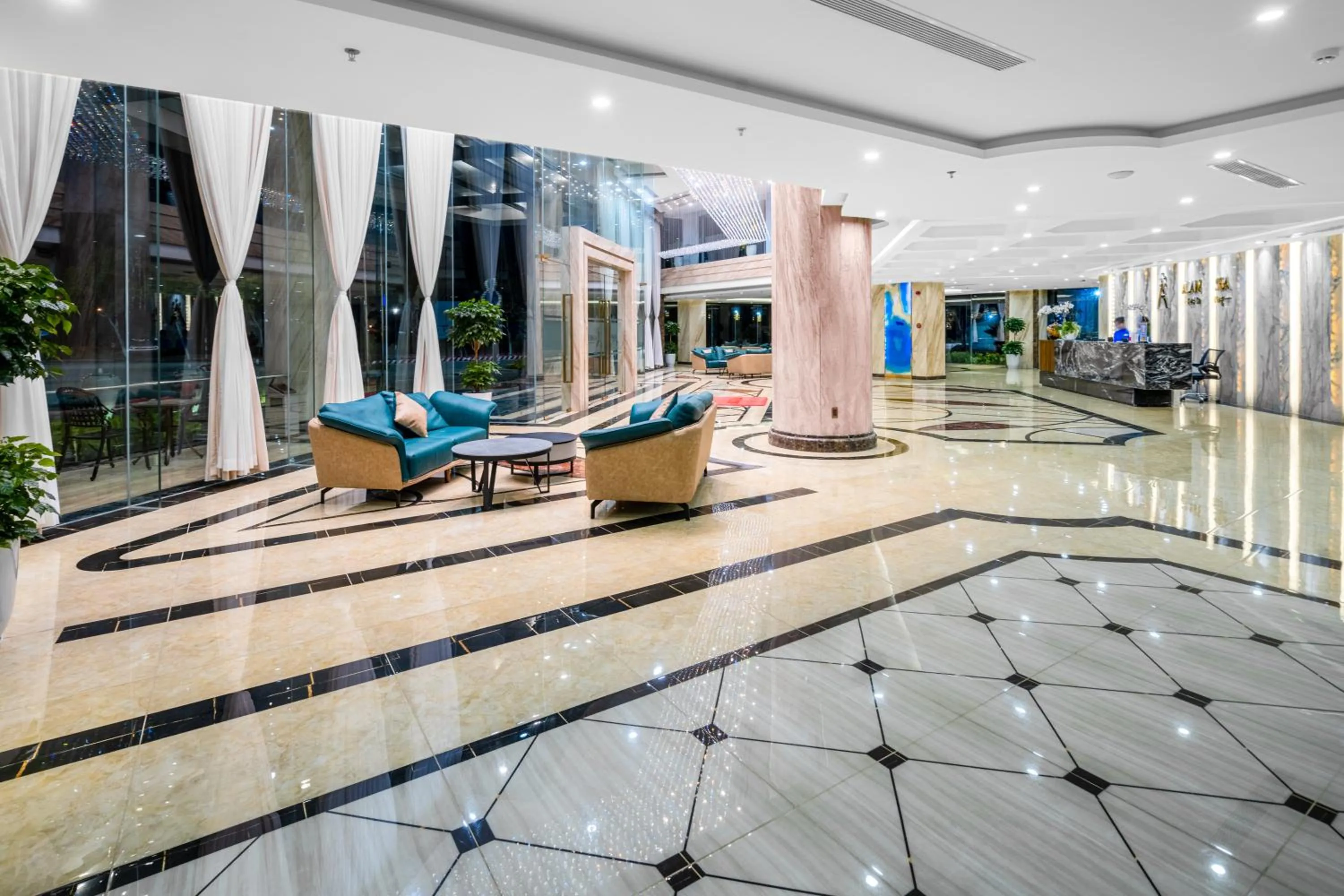 Staff in Alan Sea Hotel Danang