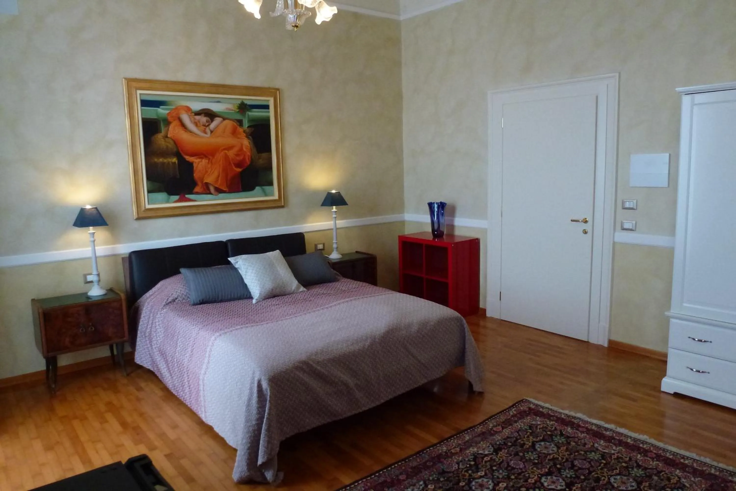 Bedroom, Bed in Lady Verona Residence