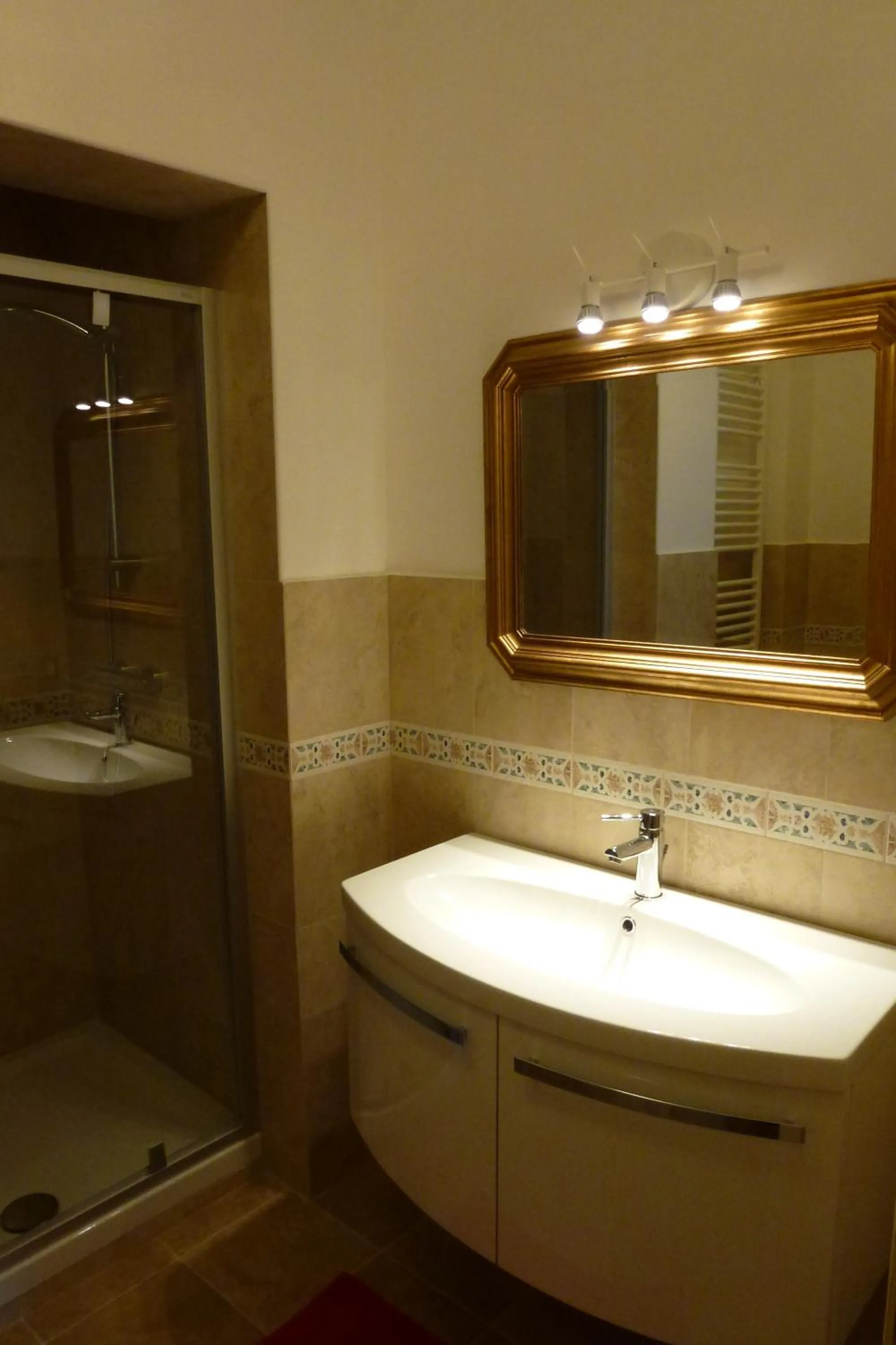 Bathroom in Lady Verona Residence