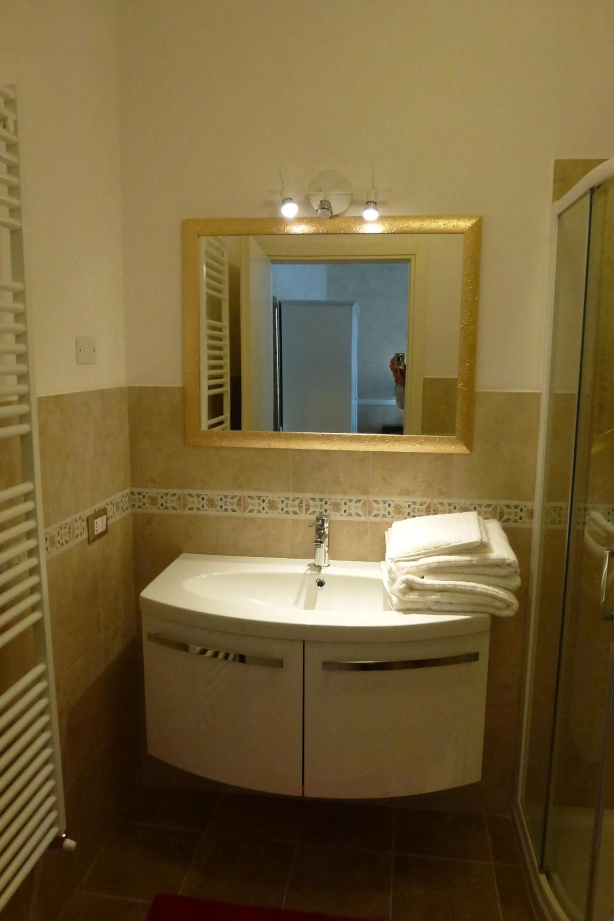 Bathroom in Lady Verona Residence