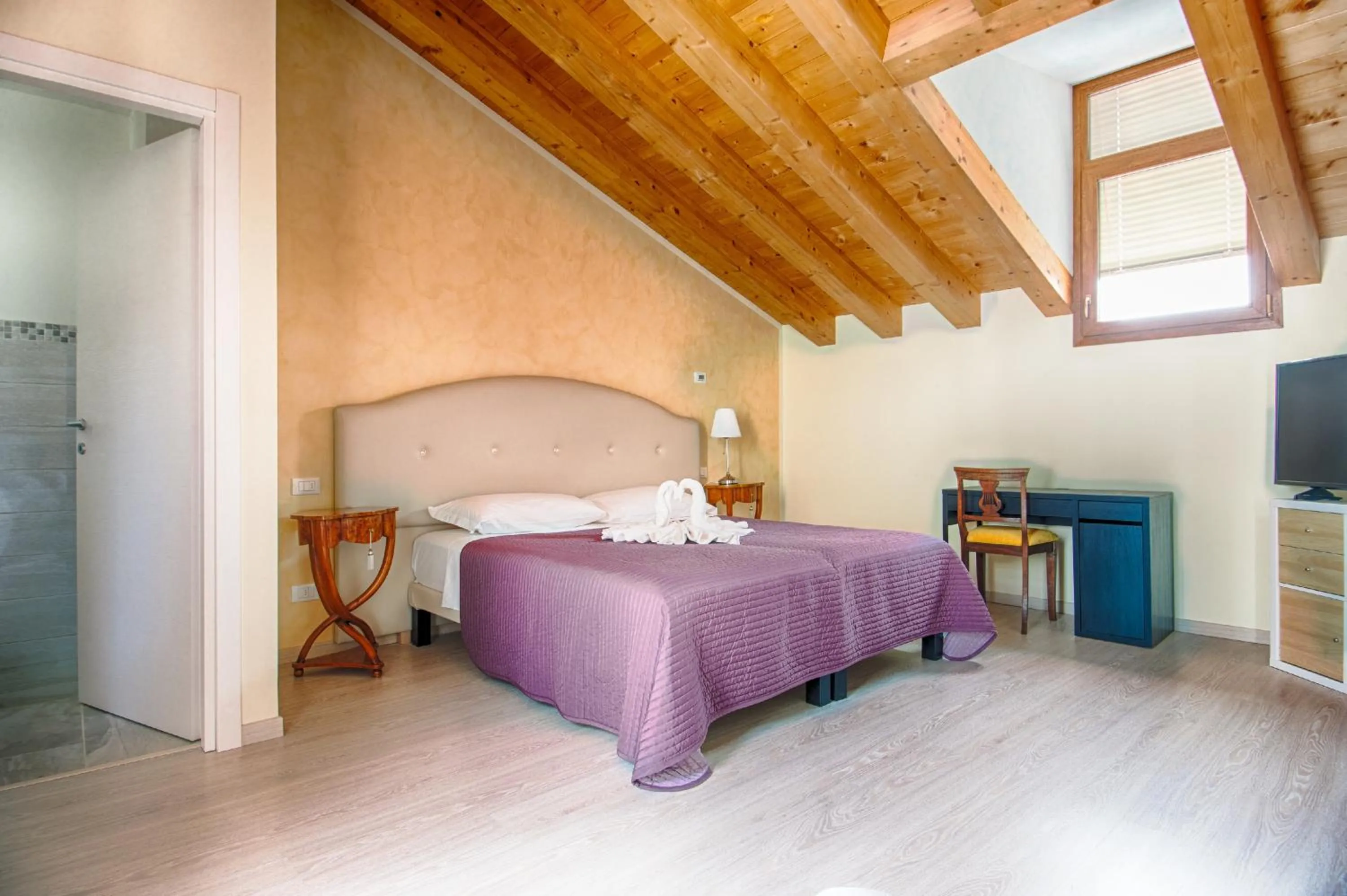 Bedroom, Bed in Lady Verona Residence