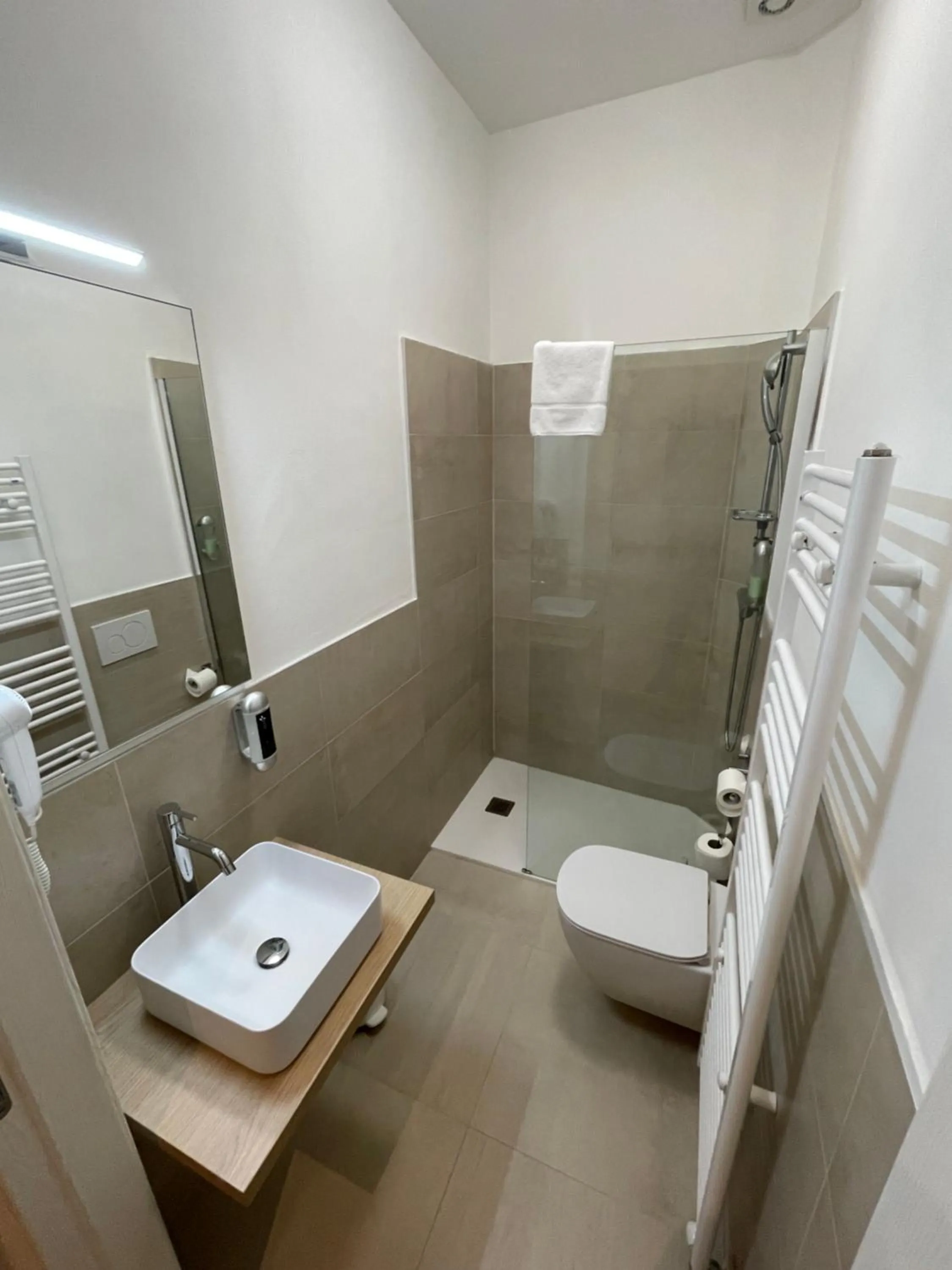 Shower in Lady Verona Residence