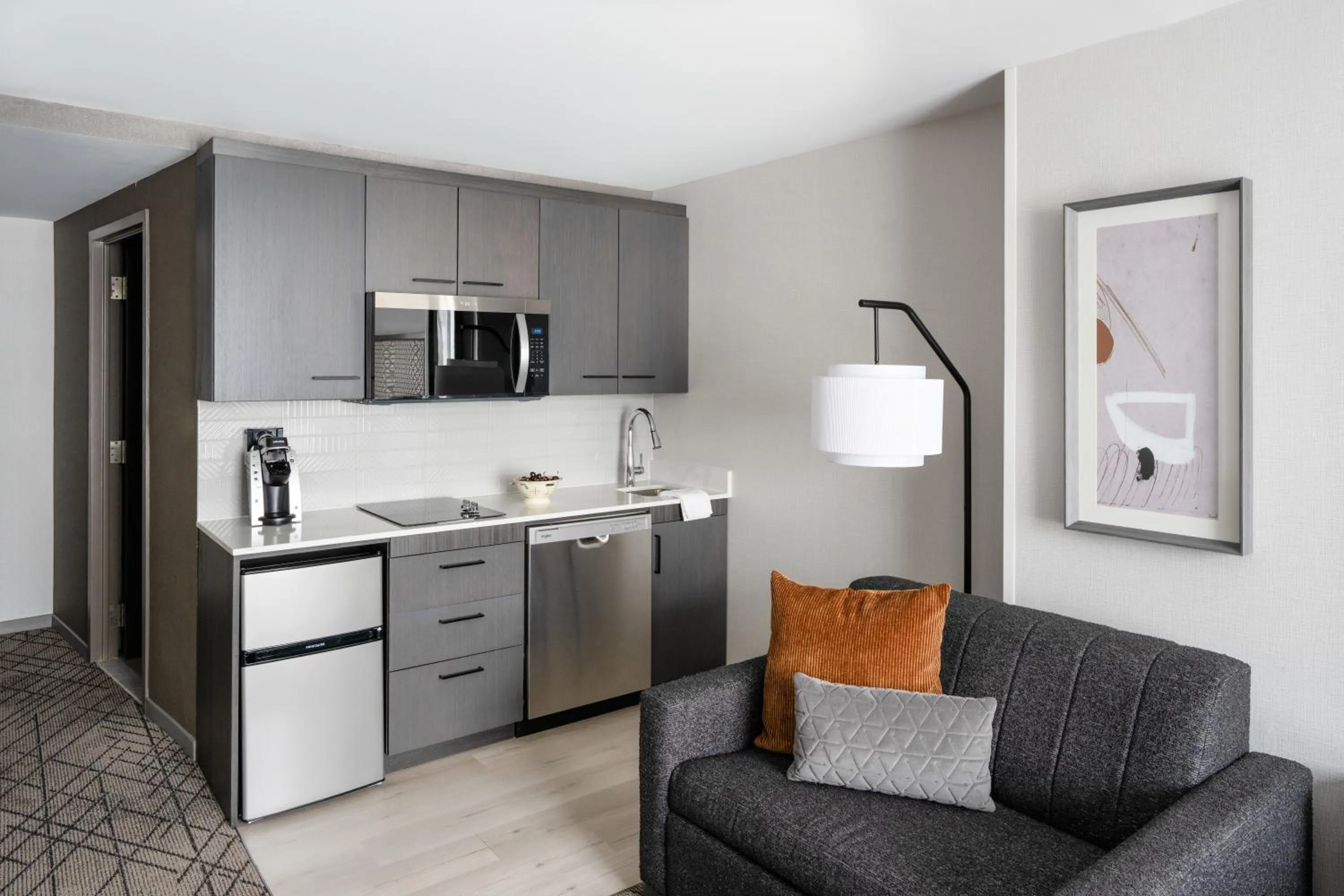 Kitchen or kitchenette in Hyatt House Washington DC Downtown Convention Center