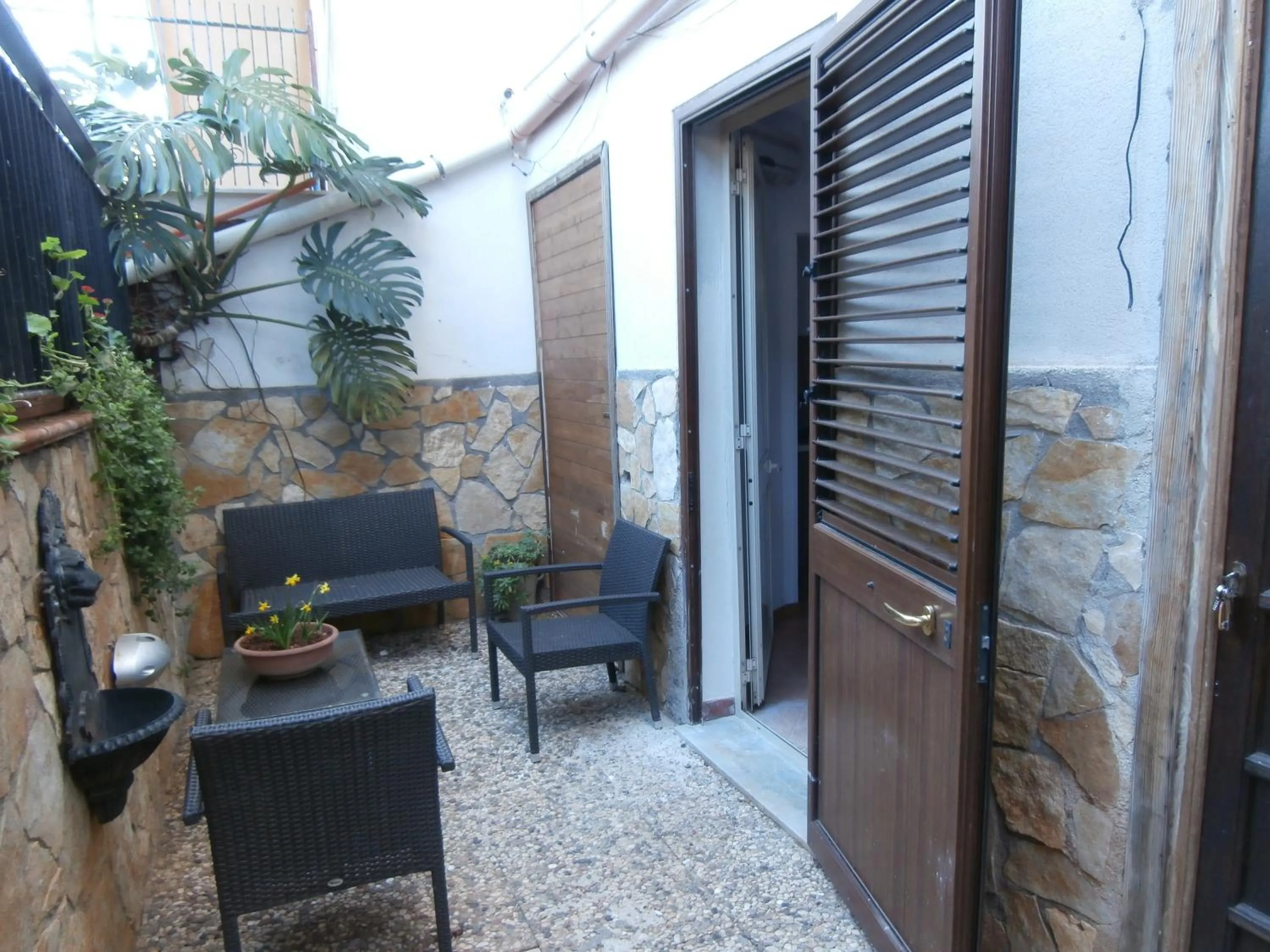 Facade/entrance in Busalacchi B&B