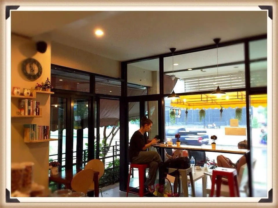 U Dee Room and Coffee