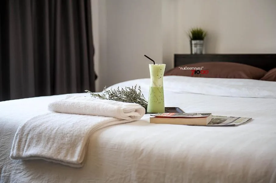 Bed in U Dee Room and Coffee