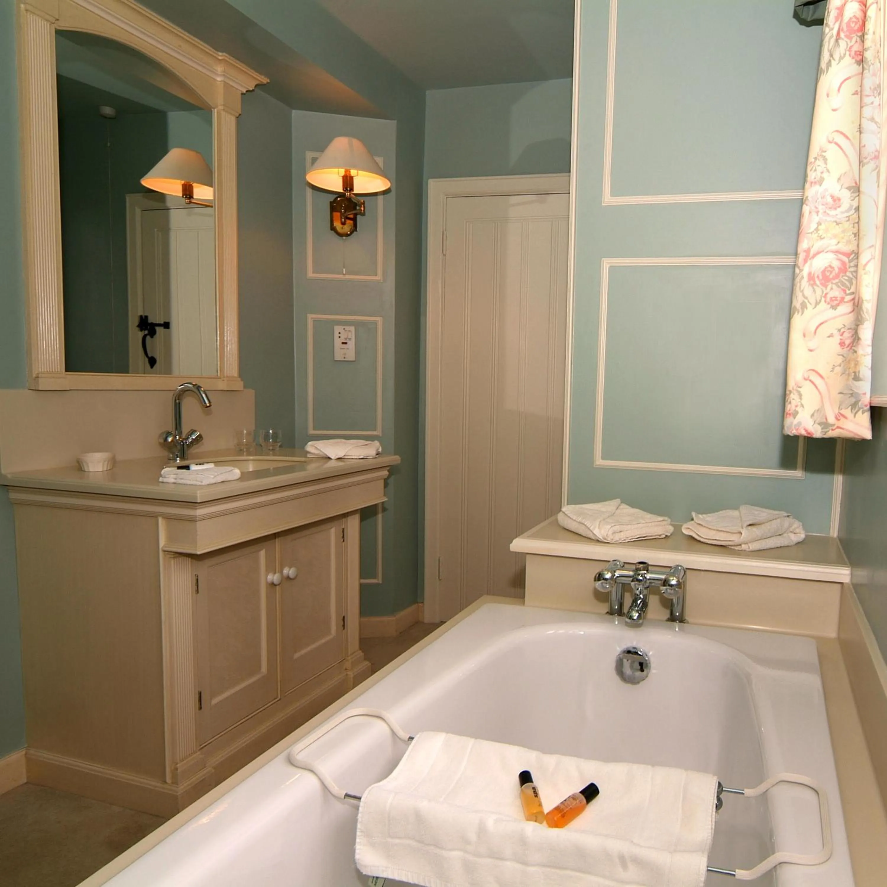 Bathroom in Mill Hay Country House