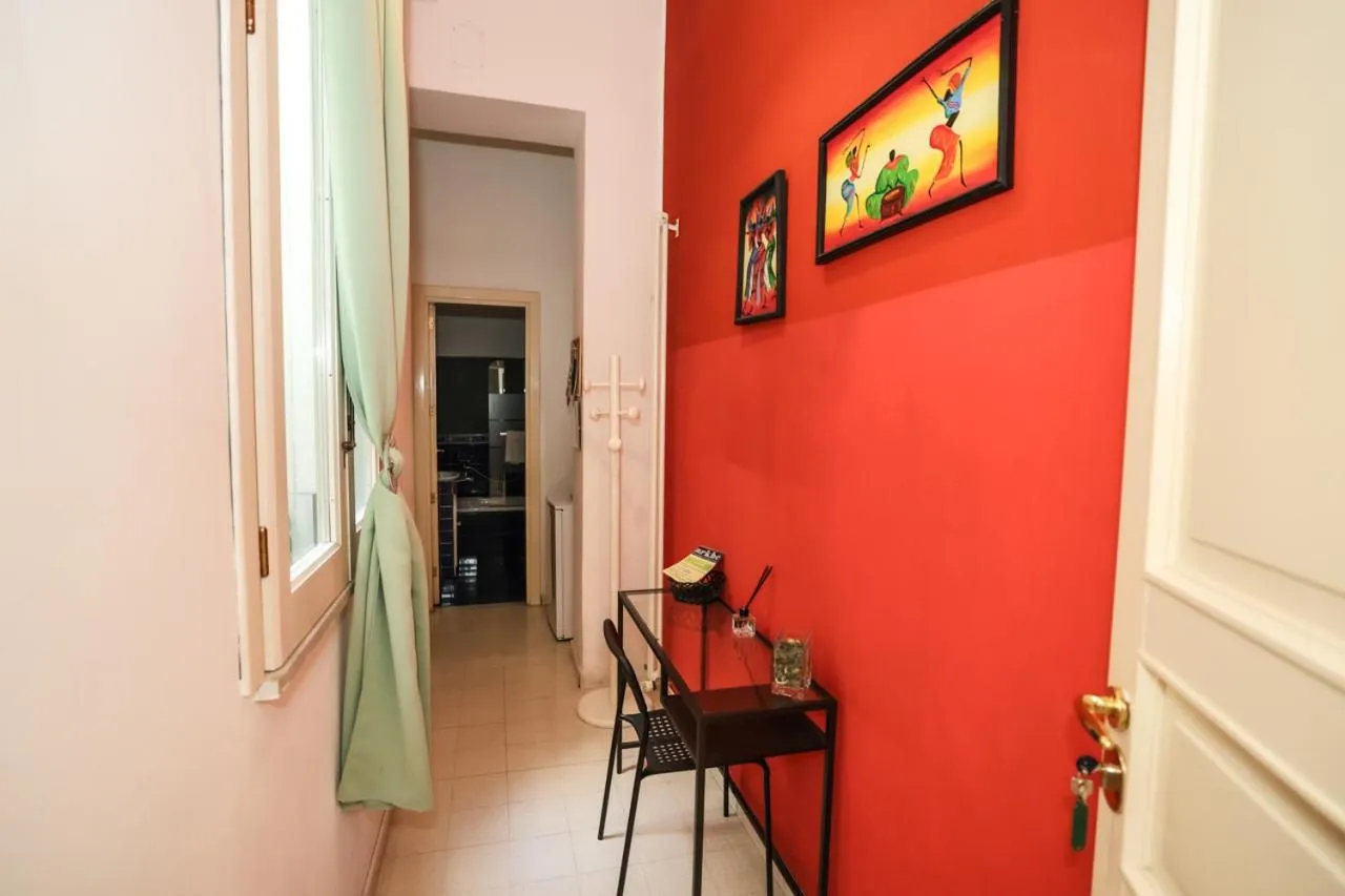 Photo of the whole room in Ai Tintori