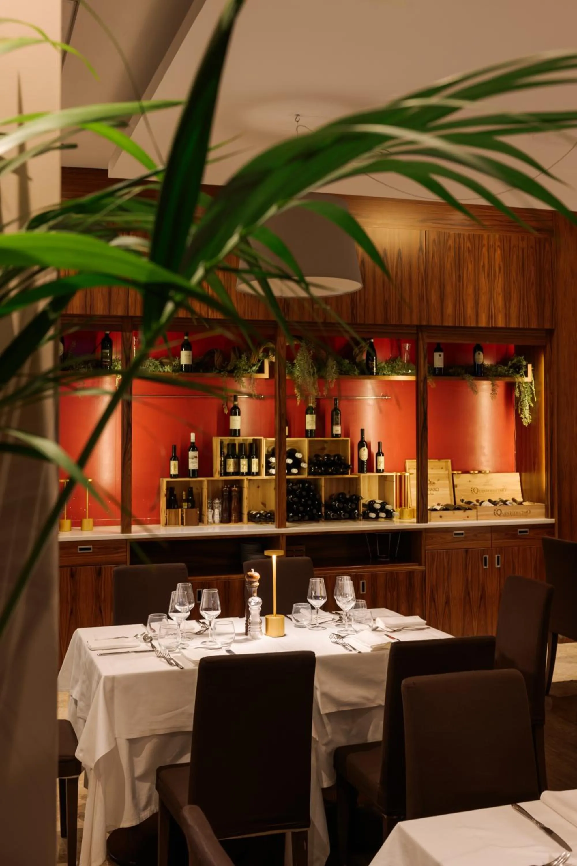 Restaurant/places to eat in Hotel dei Cavalieri Caserta - La Reggia
