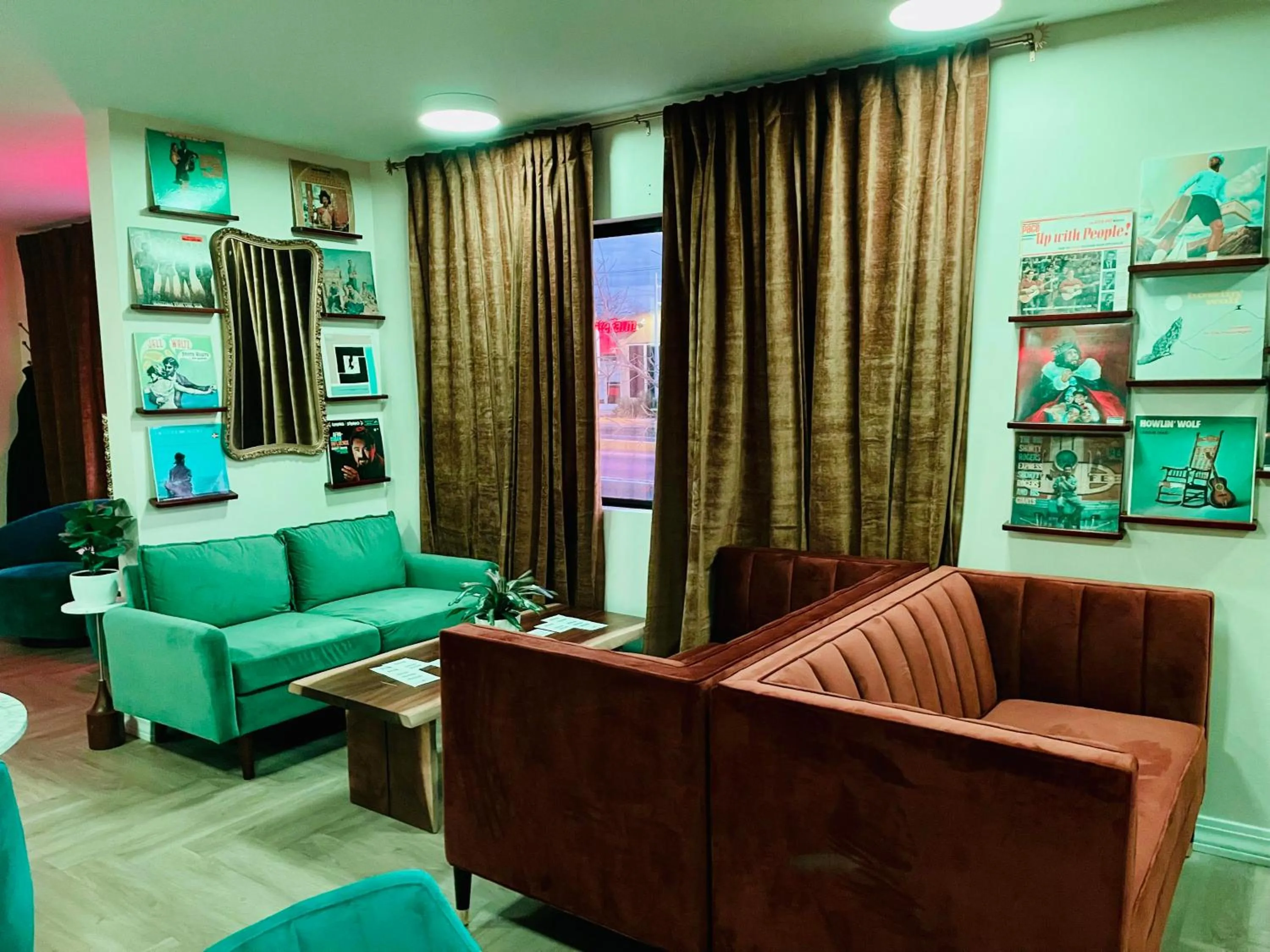 Lounge or bar in Hotel ZAZZ