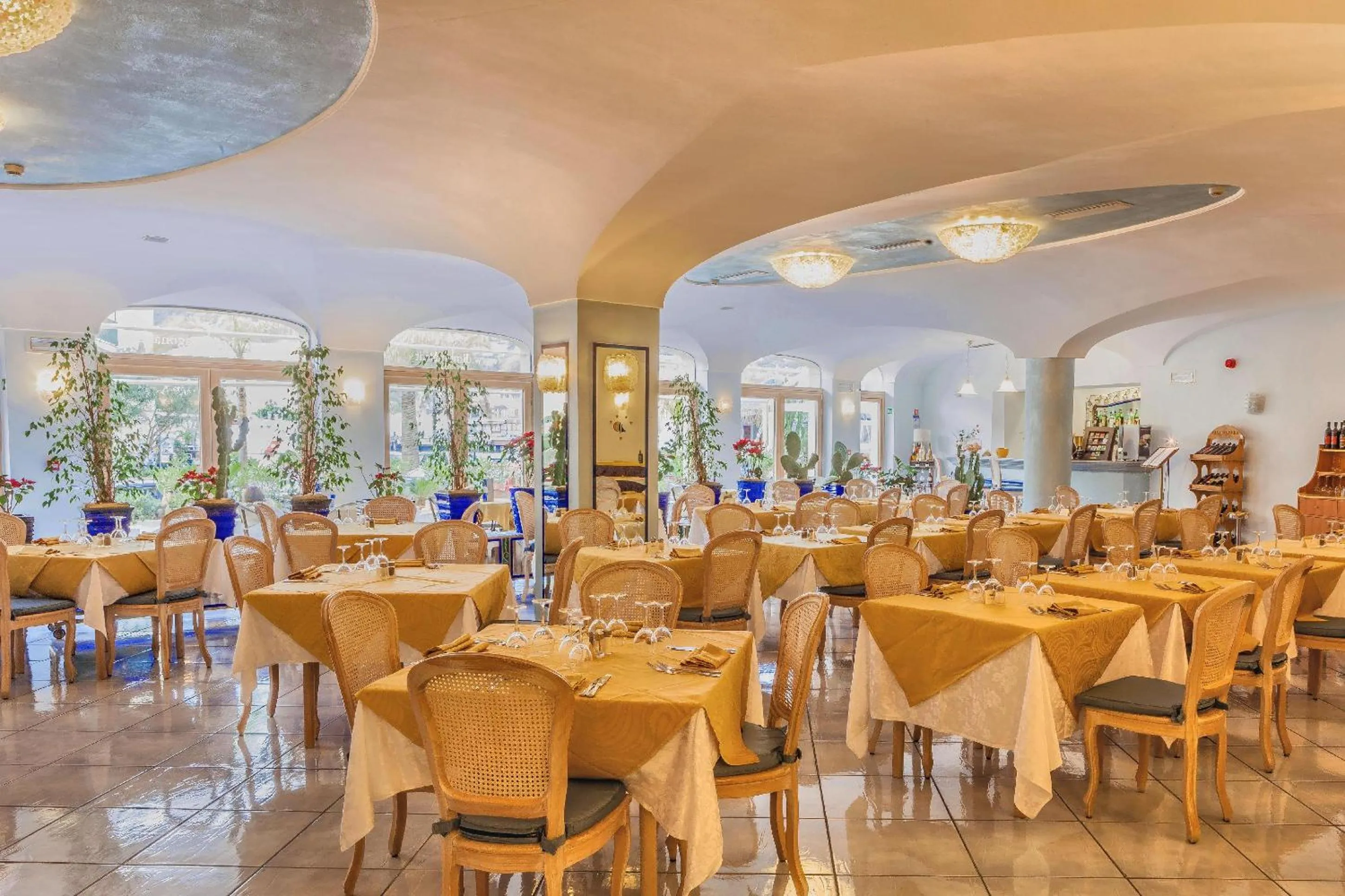 Restaurant/places to eat in Aragona Palace Hotel & Spa