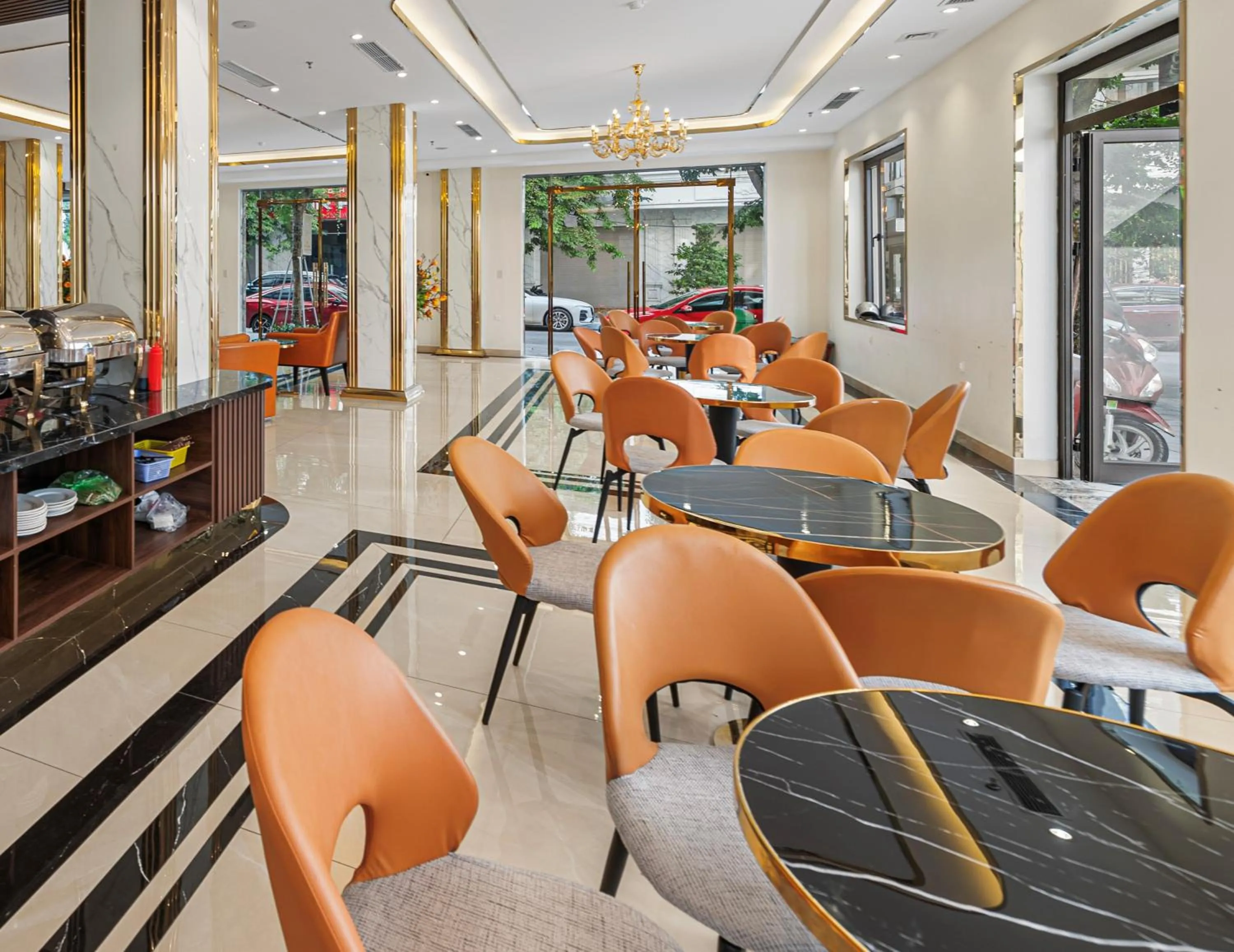 Restaurant/places to eat in Harmony HaLong Hotel