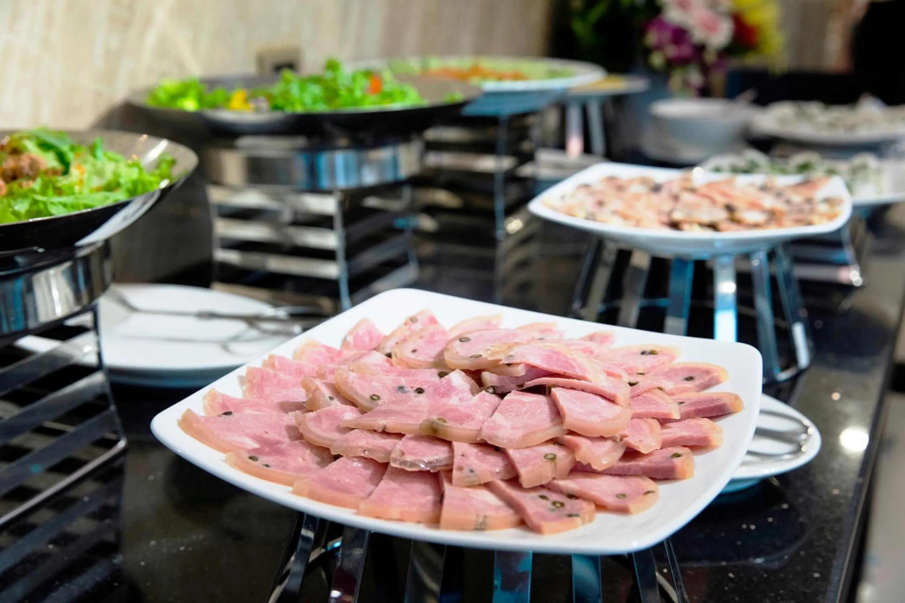 Buffet breakfast in Harmony HaLong Hotel