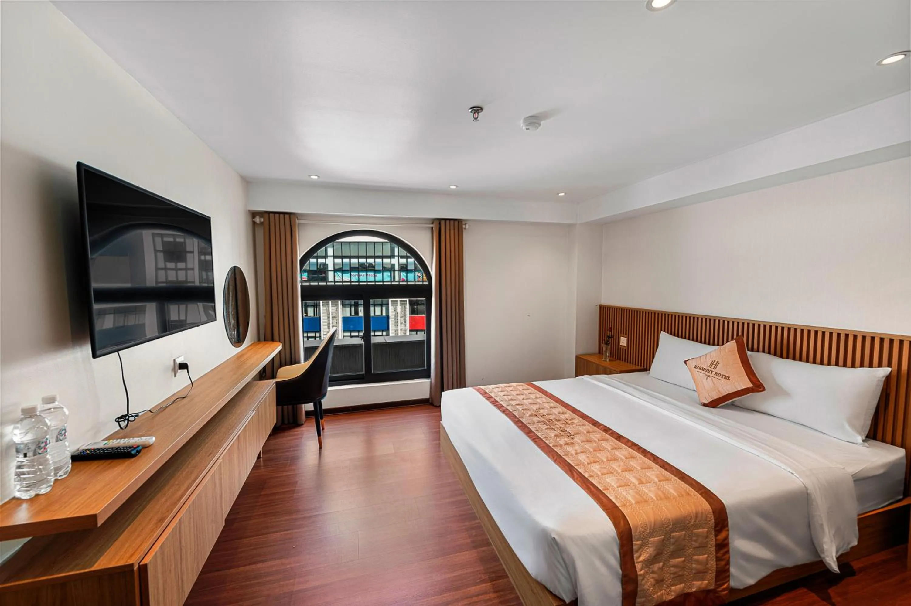 Bedroom, Bed in Harmony HaLong Hotel