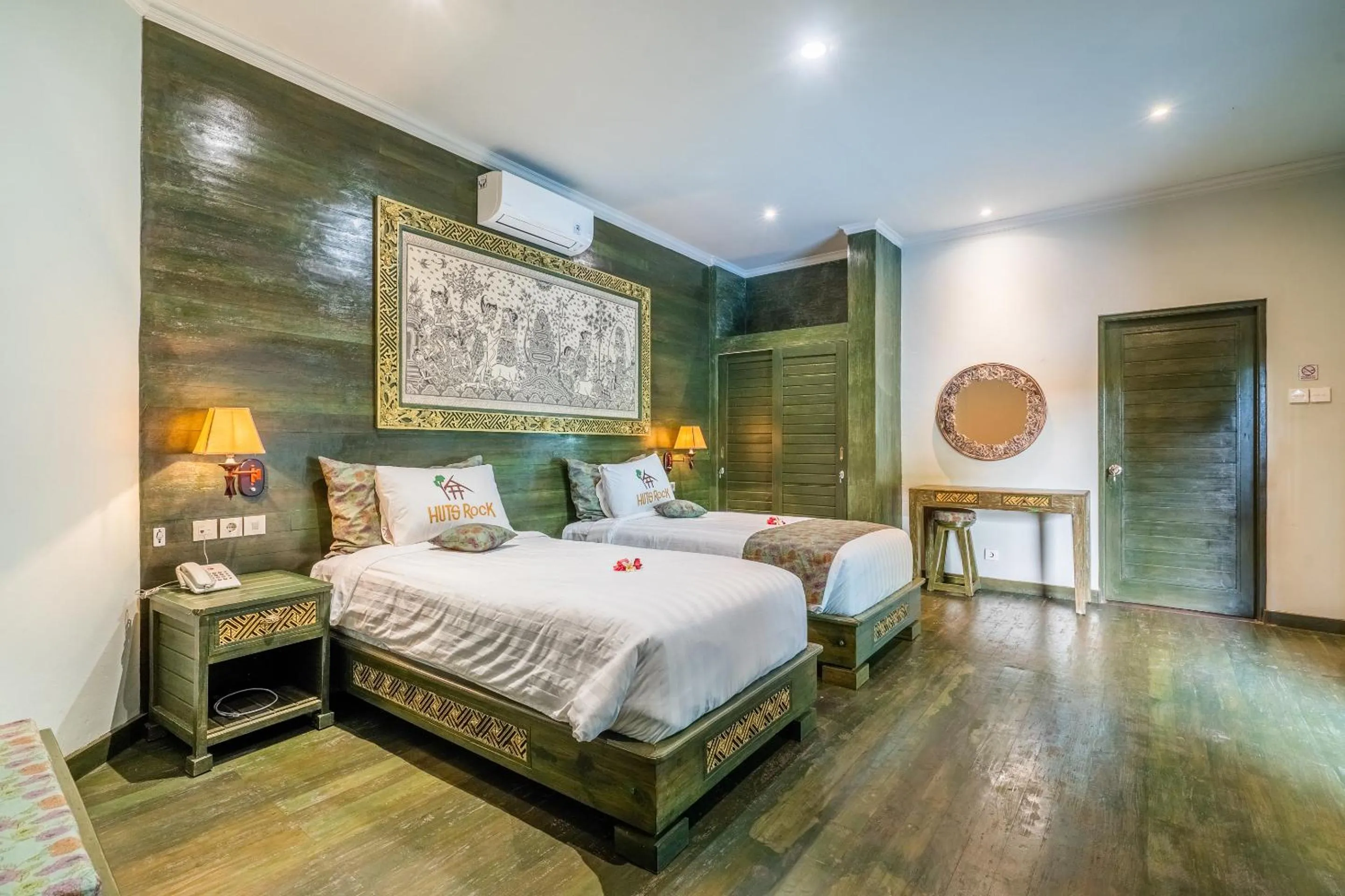 Bed in Huts Rock Ubud