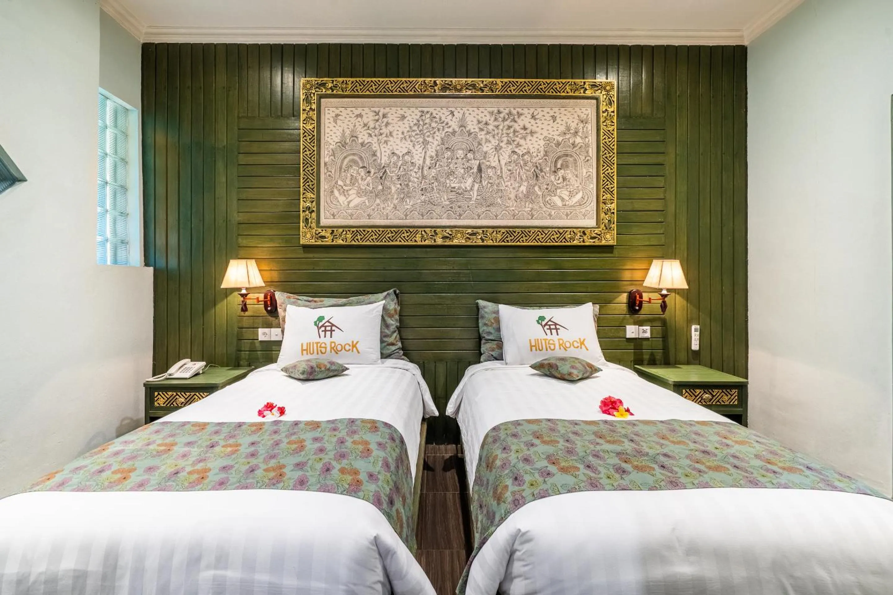 Bed in Huts Rock Ubud