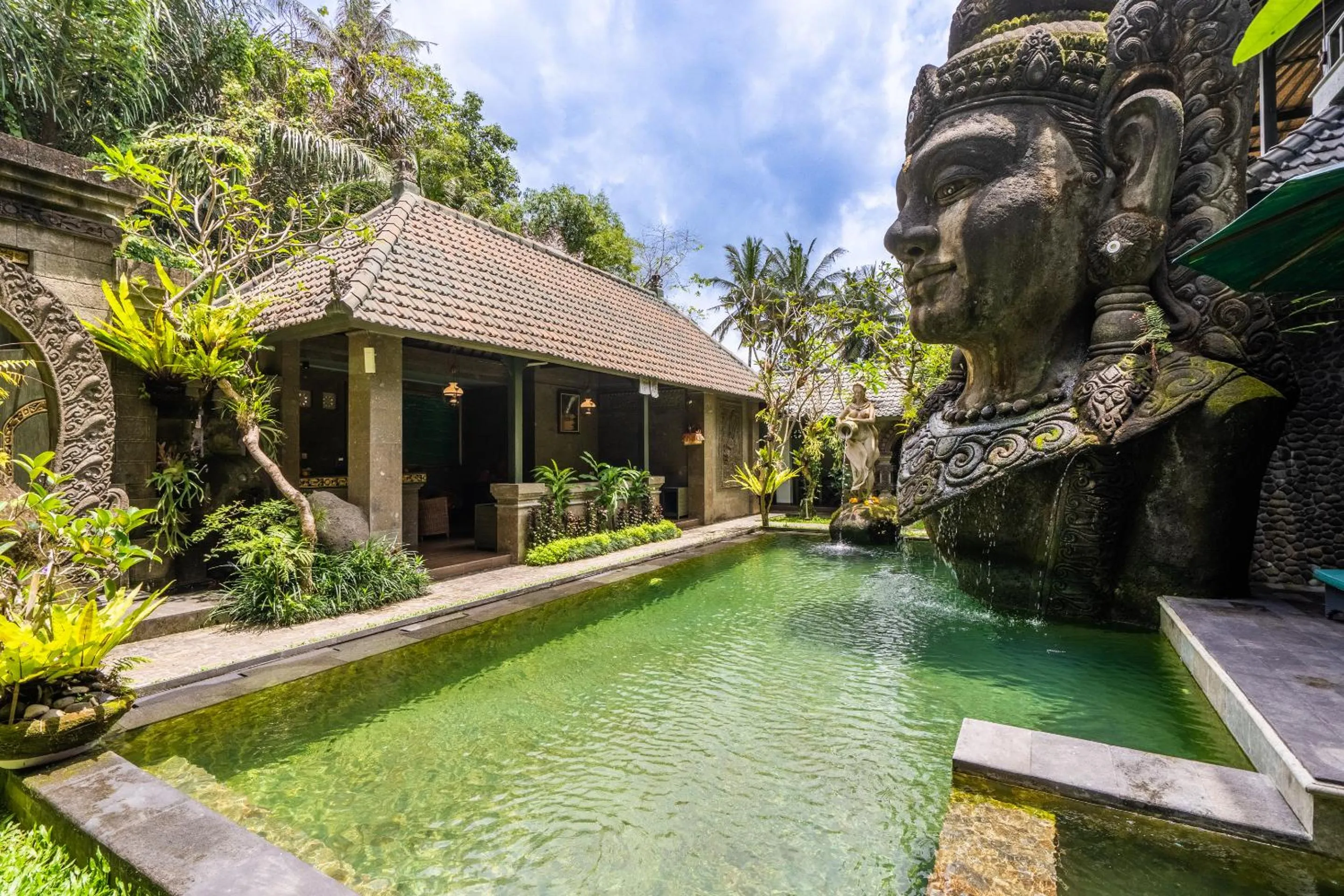 Huts Rock Ubud
