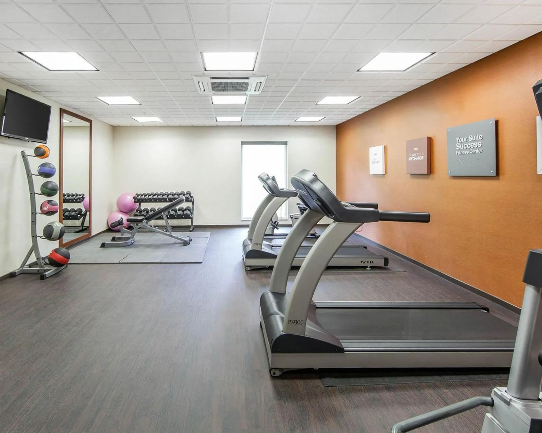 Fitness centre/facilities in Comfort Suites Marietta-Parkersburg
