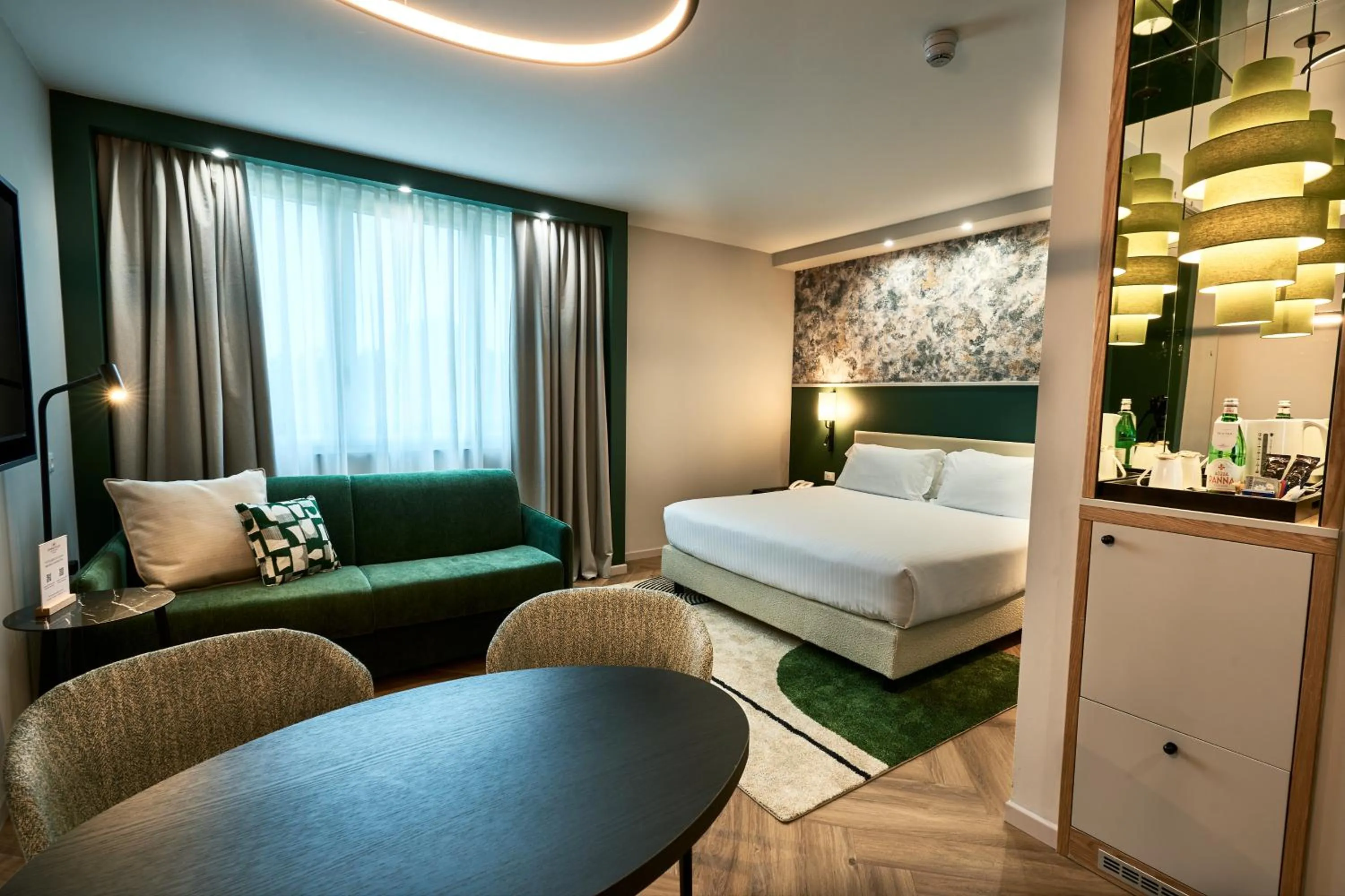 Bed in Crowne Plaza Padova by IHG