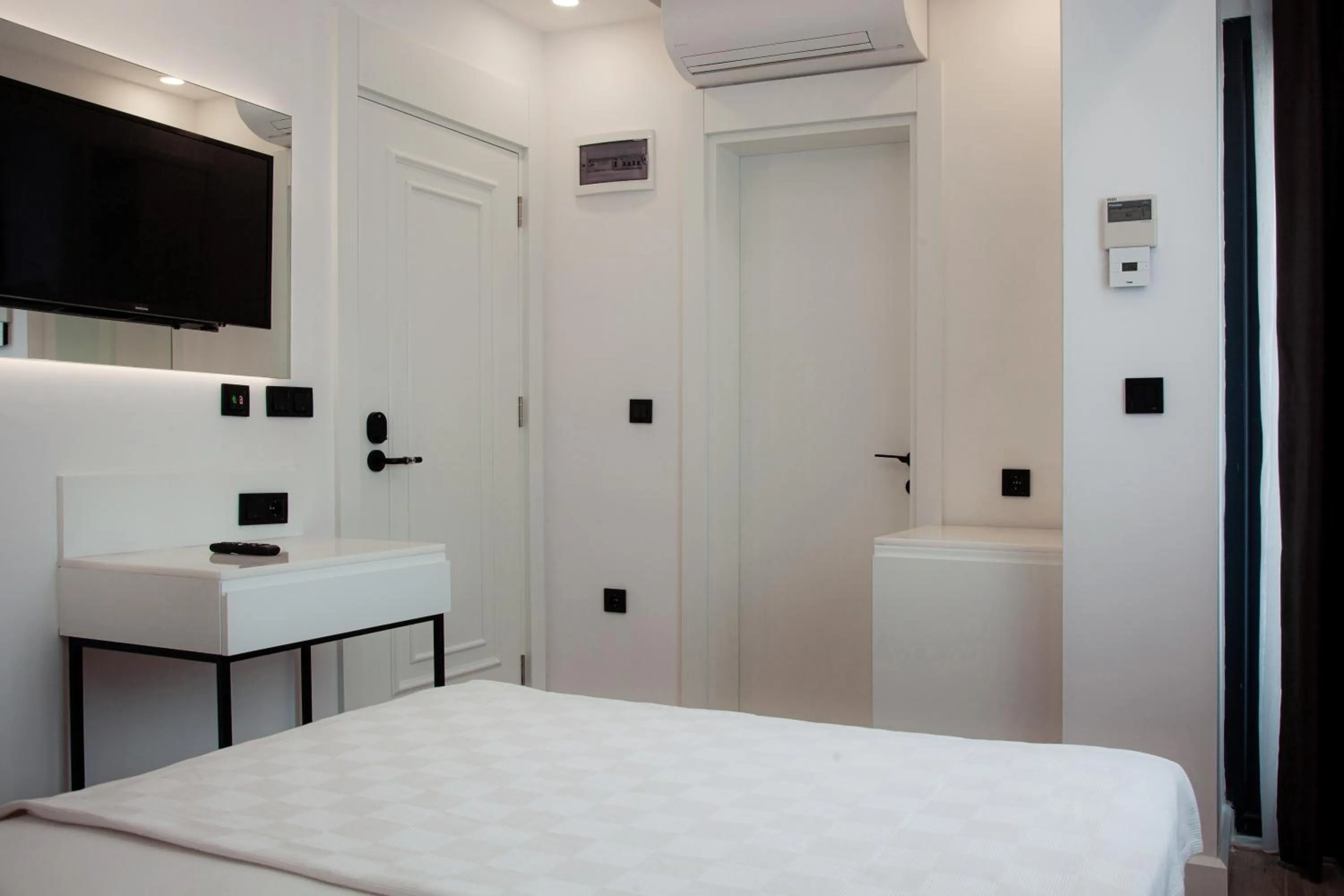 Bed in Edem Flower Hotel