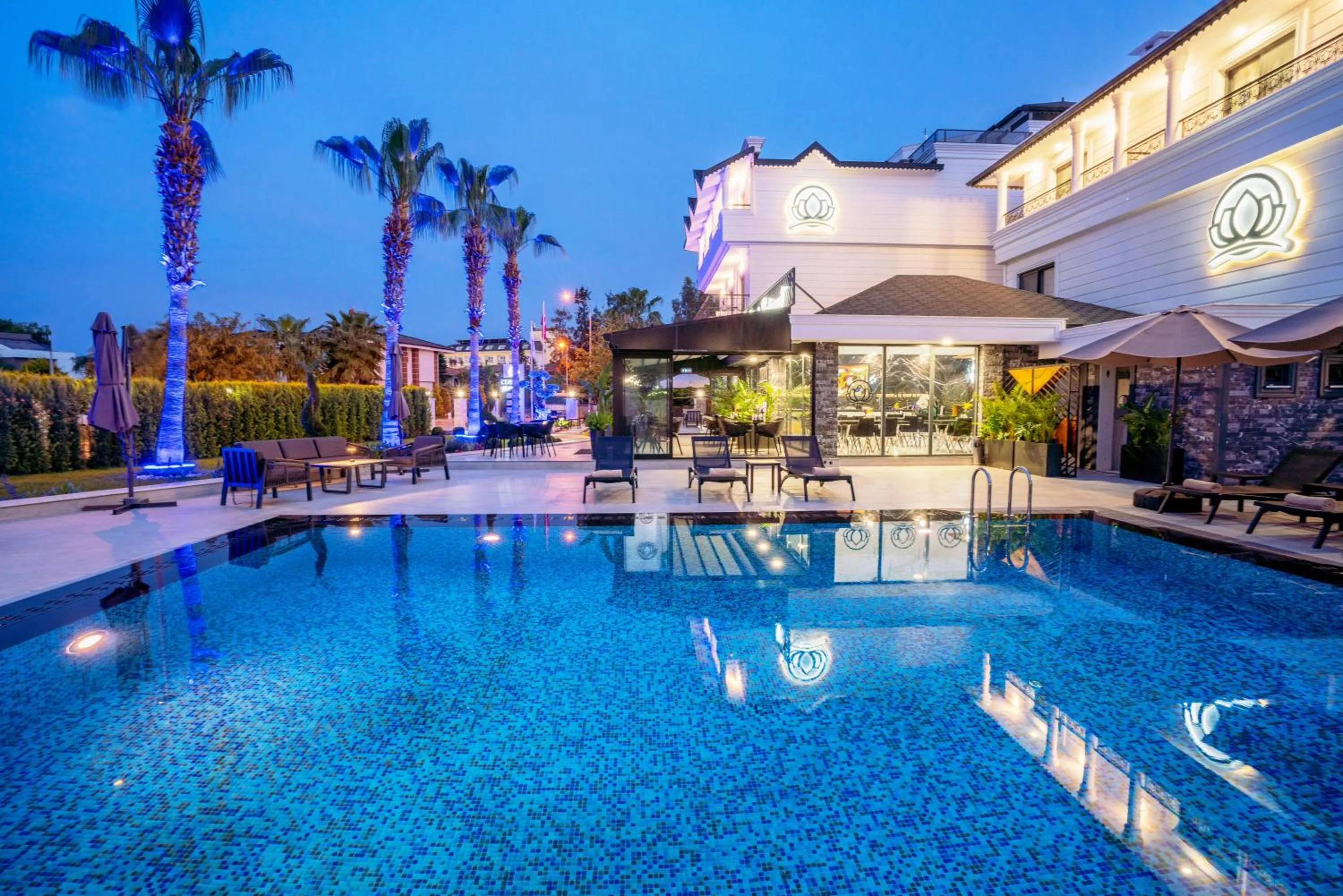 Day in Edem Flower Hotel