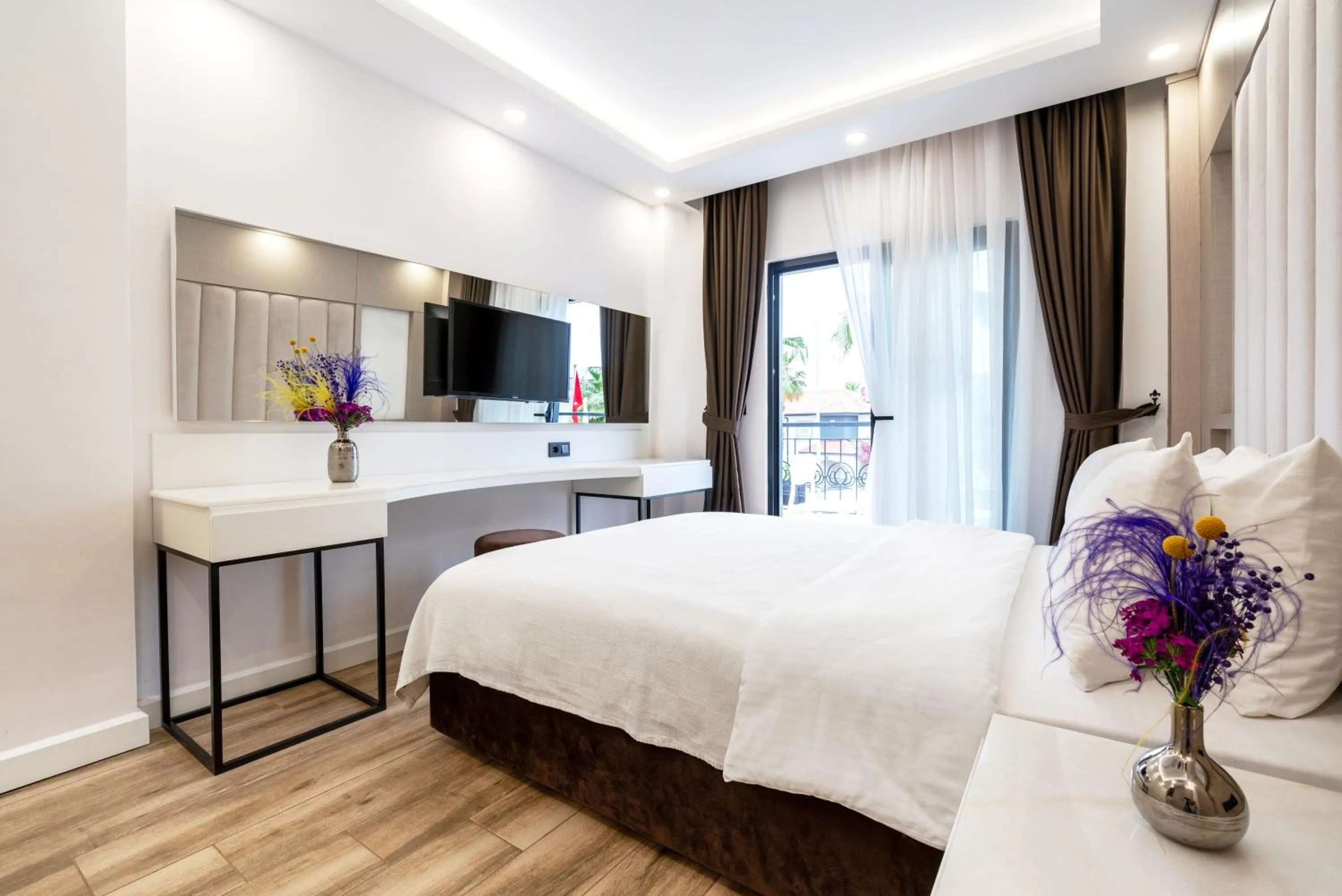 Bed in Edem Flower Hotel