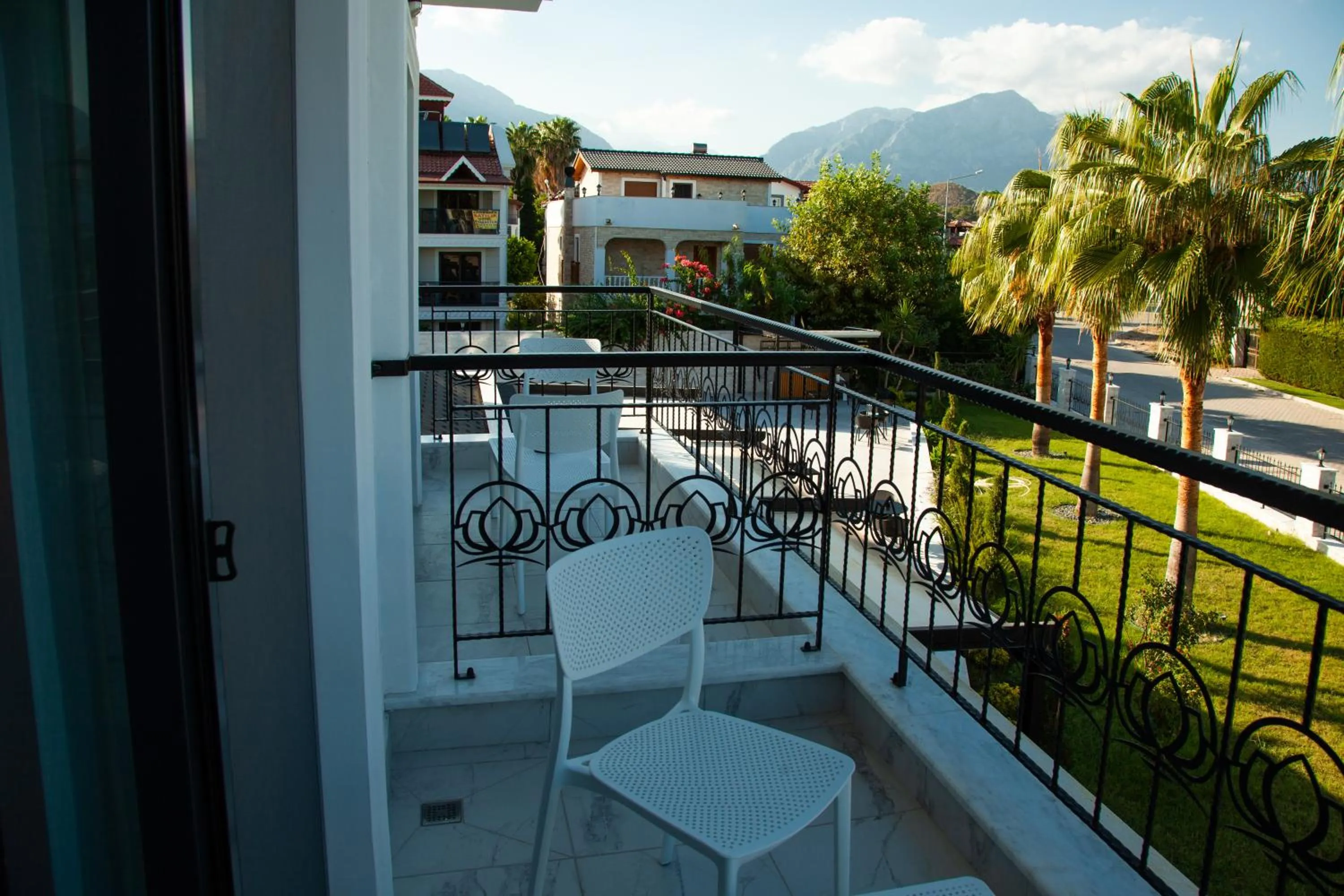 Day in Edem Flower Hotel