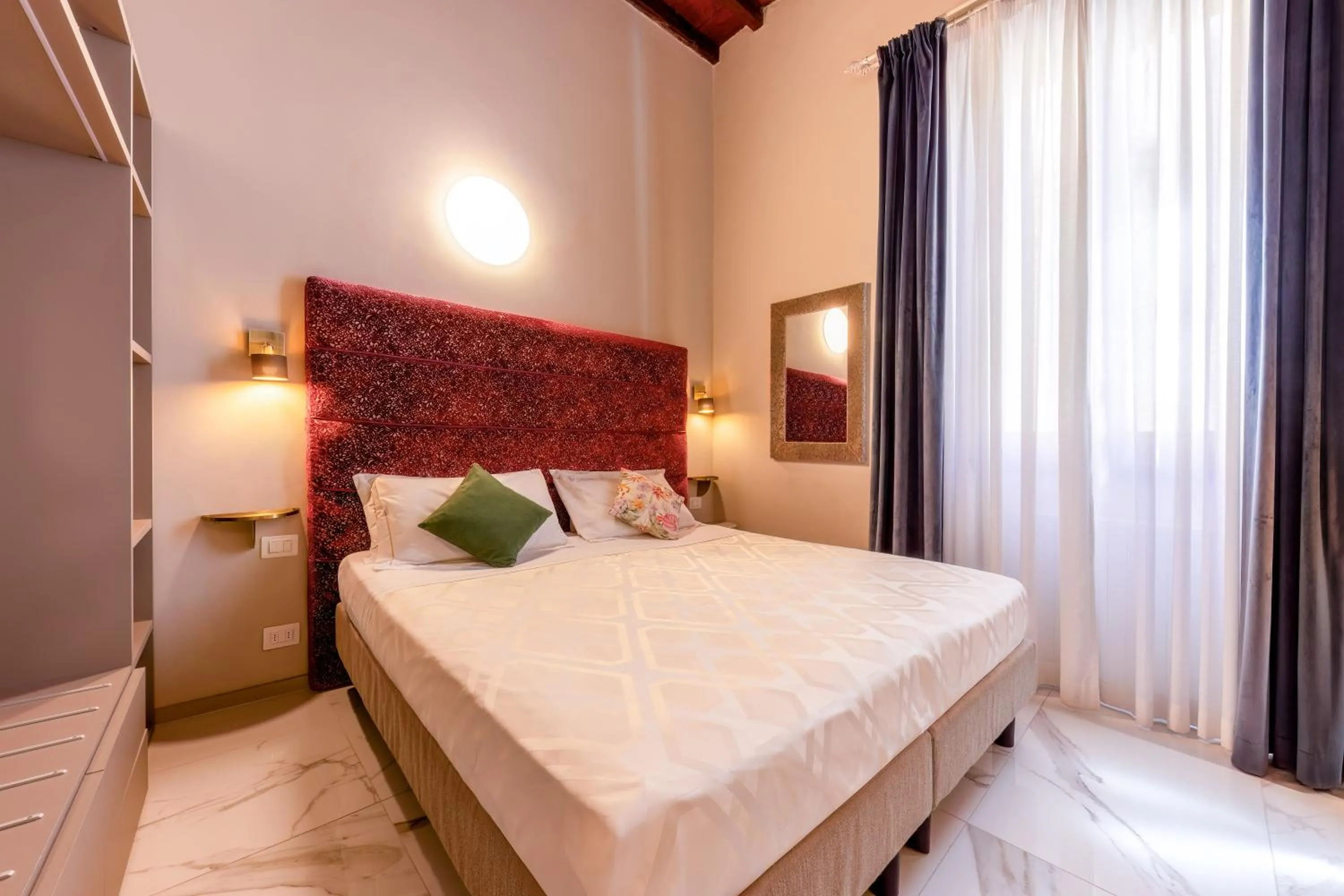 Bed in Hotel Maxim Axial