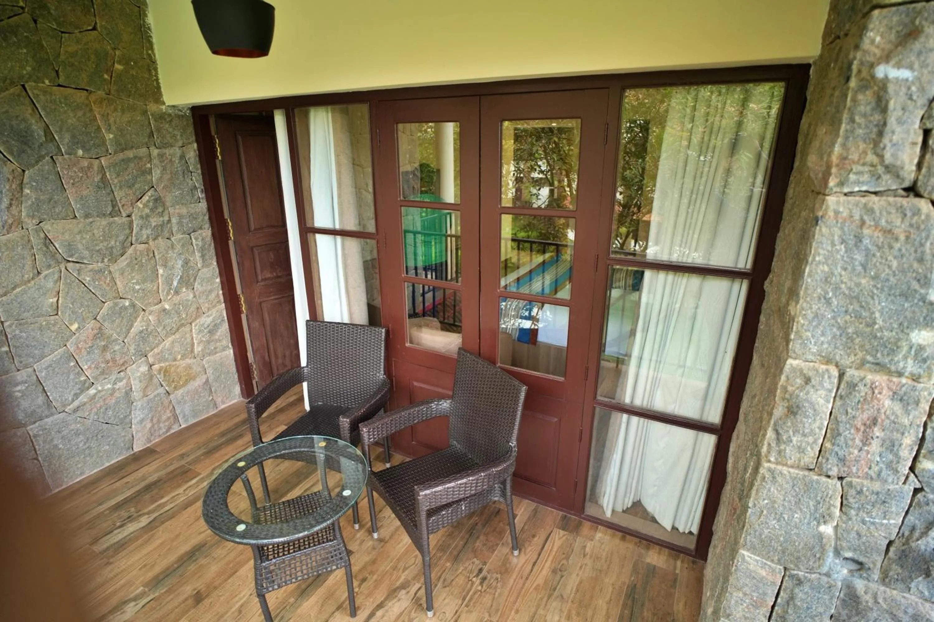 Balcony/Terrace in Adrak Summer Sand Hill Resort Vagamon