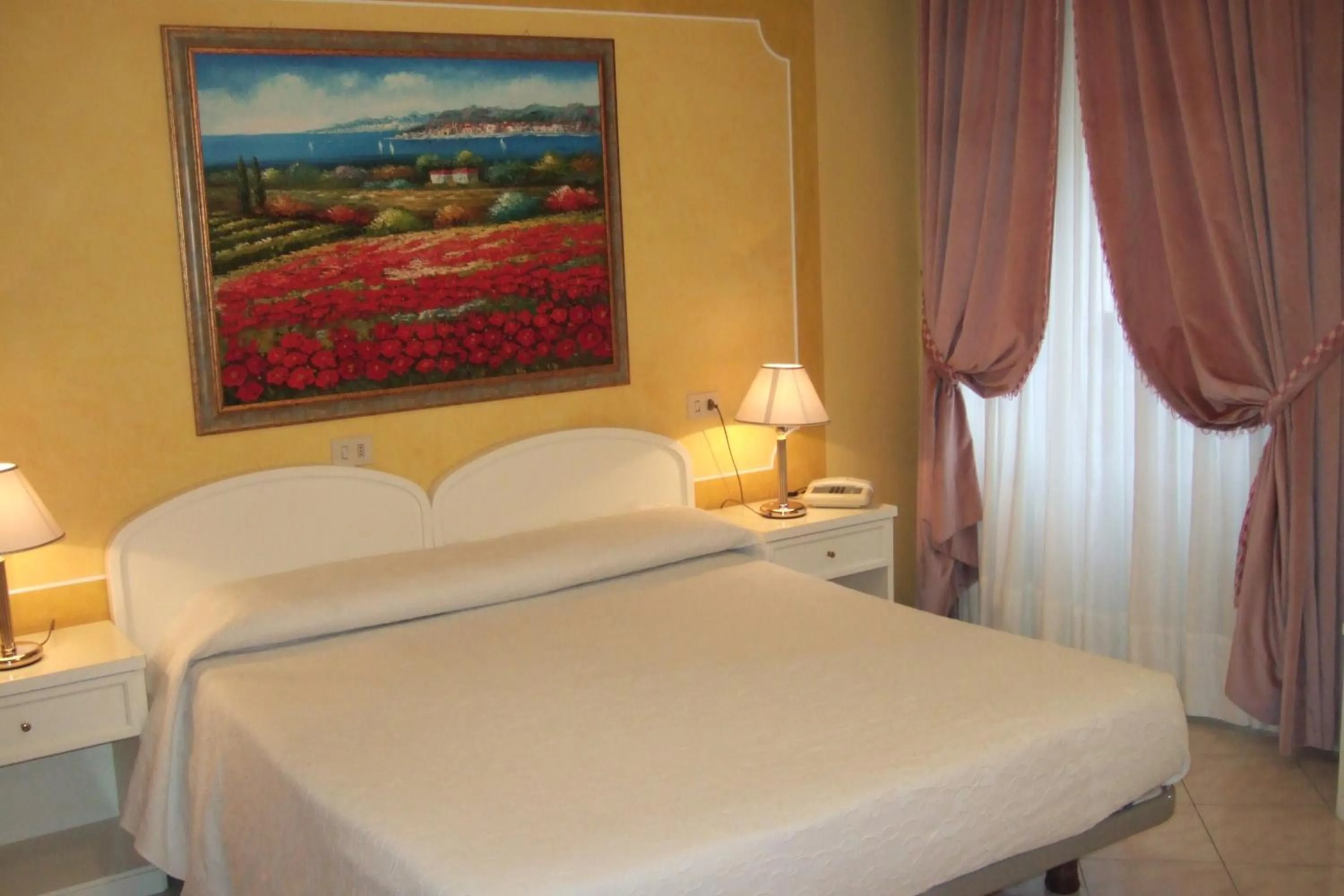 Bed in Hotel La Torre