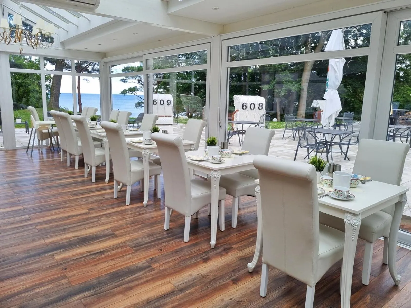 Restaurant/places to eat in Strandhotel Lindequist