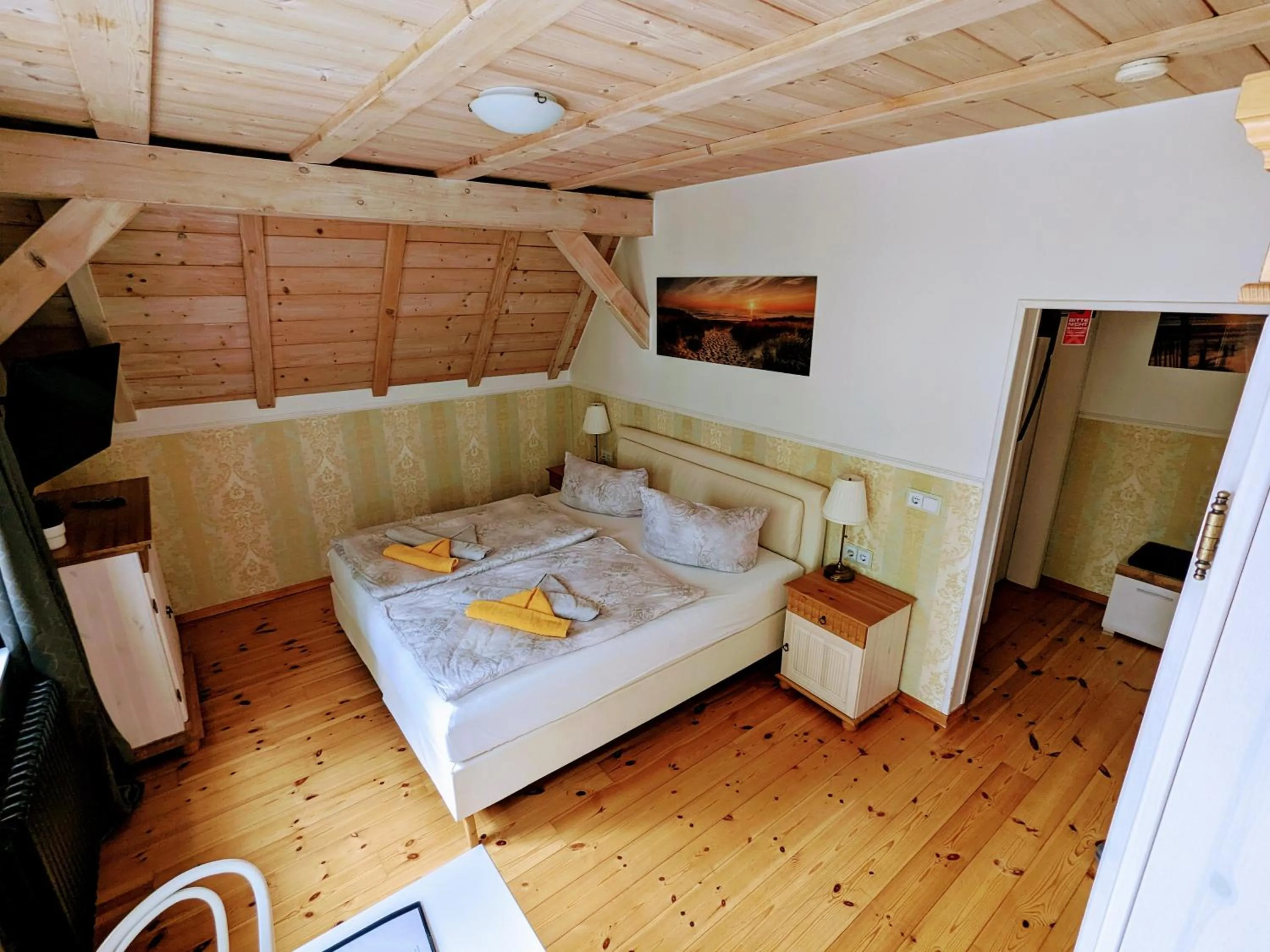 Bed in Strandhotel Lindequist