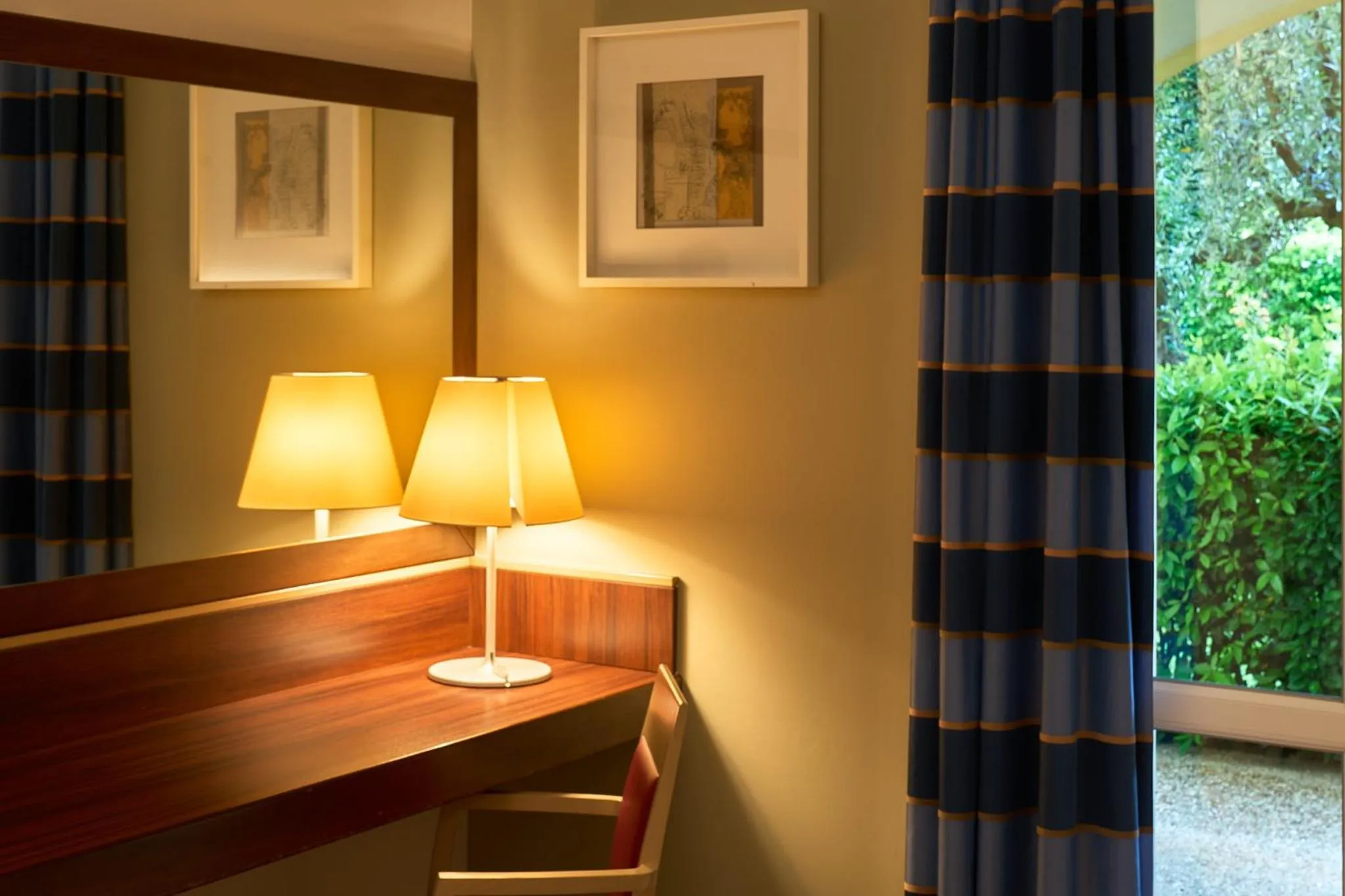 Patio in Delfina Palace Hotel