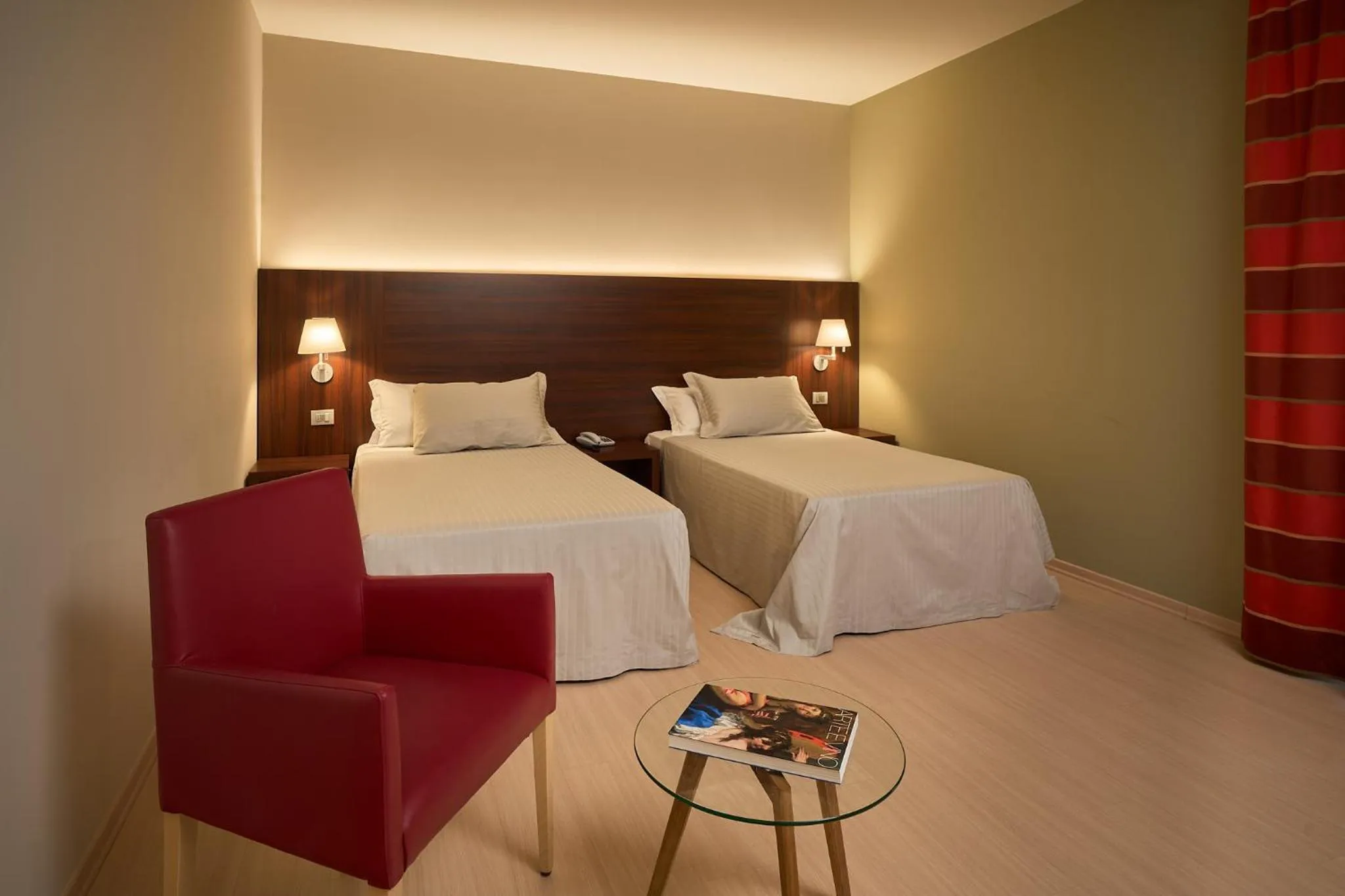 Bed in Delfina Palace Hotel