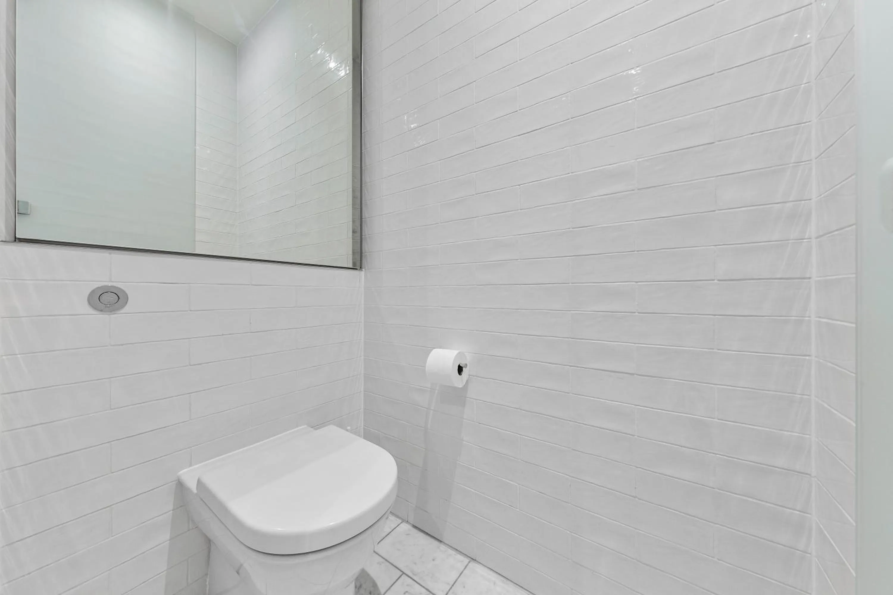 Toilet in River Panorama Central London 2 bedroom New Development