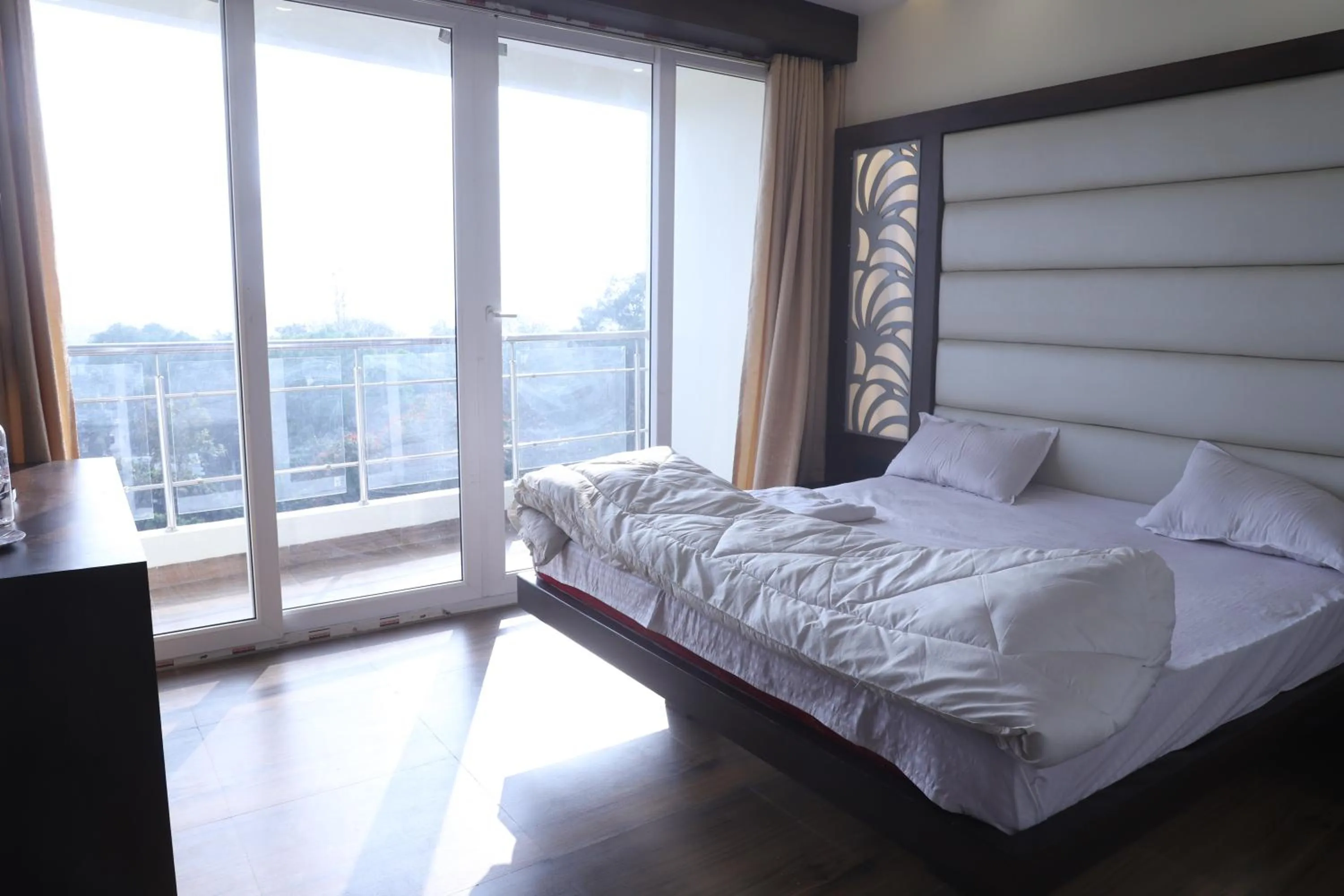 Balcony/Terrace in Hotel Sohrai Inn