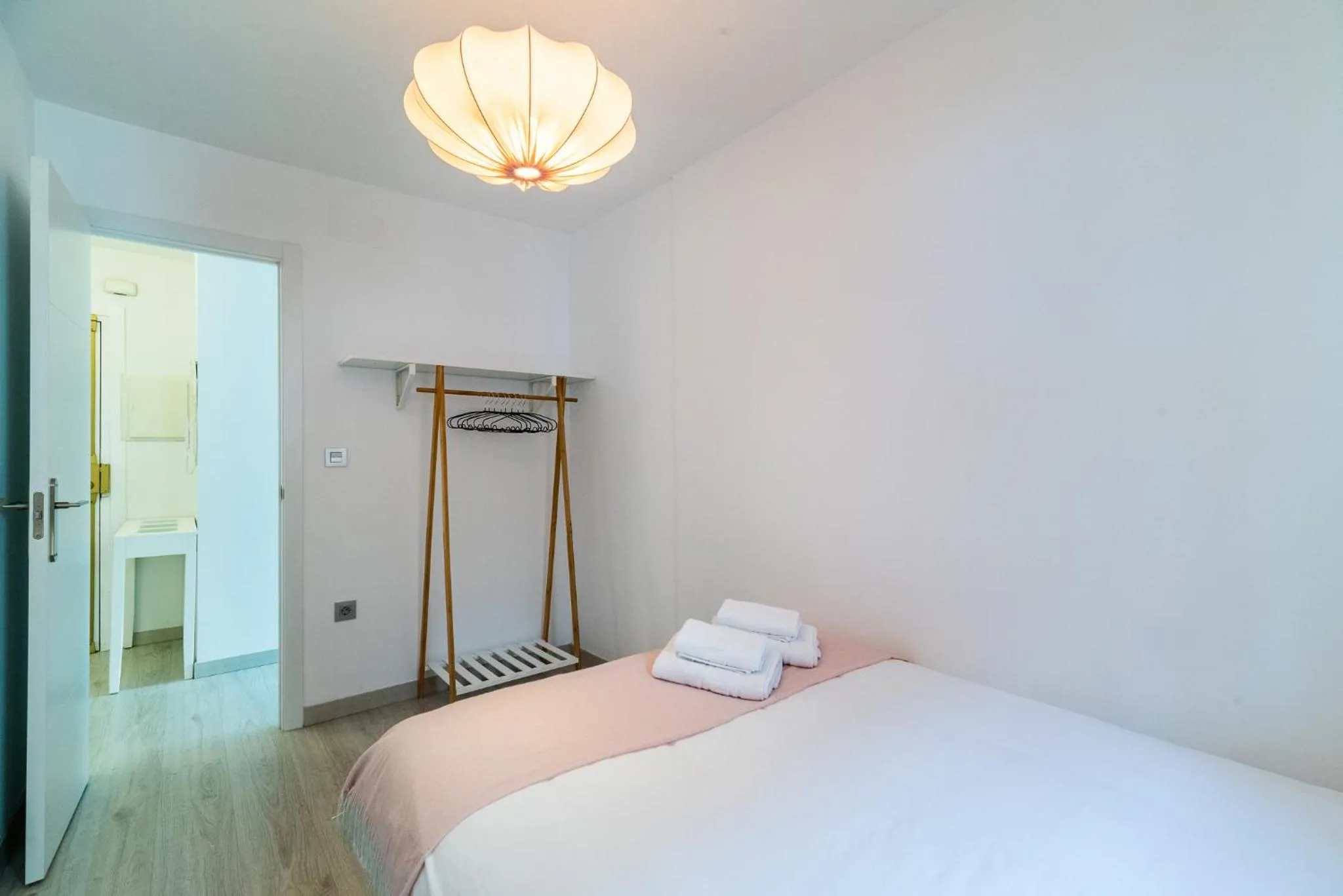 Bed in Precioso apartamento con parking en Granada