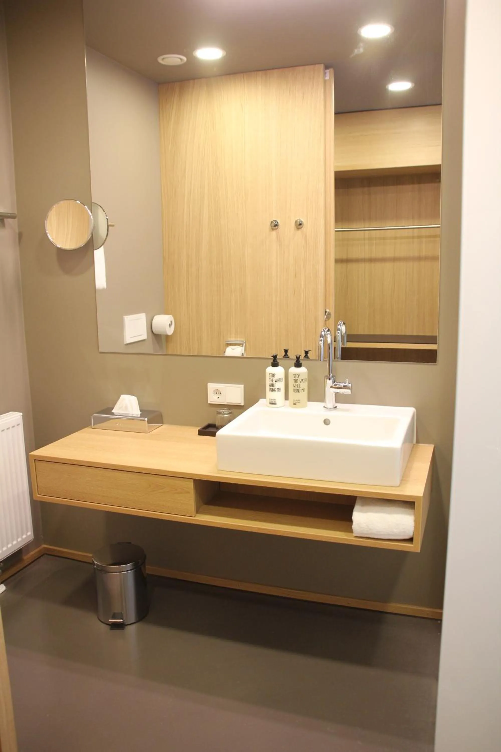 Bathroom in Hotel am Garnmarkt