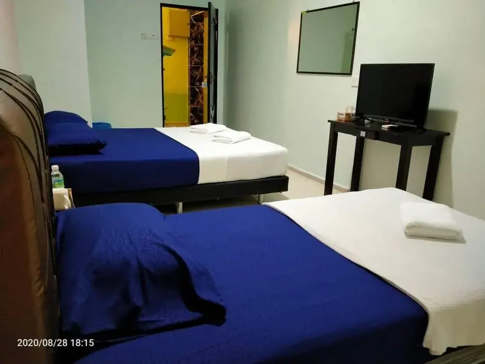 Deluxe Double Room in TAMIM SUITE GROUP HOTEL Dungun Deluxe Double Room in TAMIM SUITE GROUP HOTEL Dungun