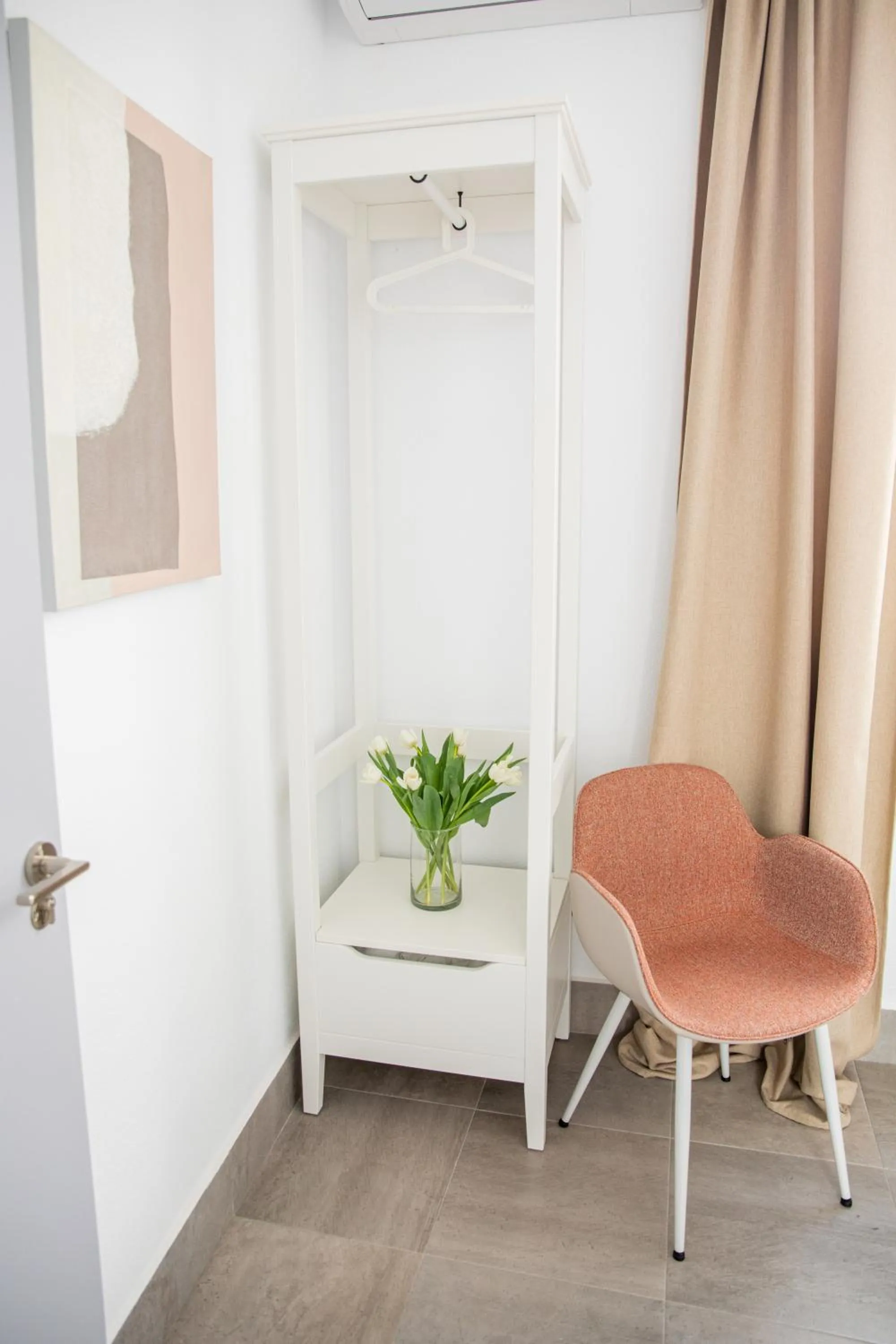 wardrobe in Apartamentos Casa Macías