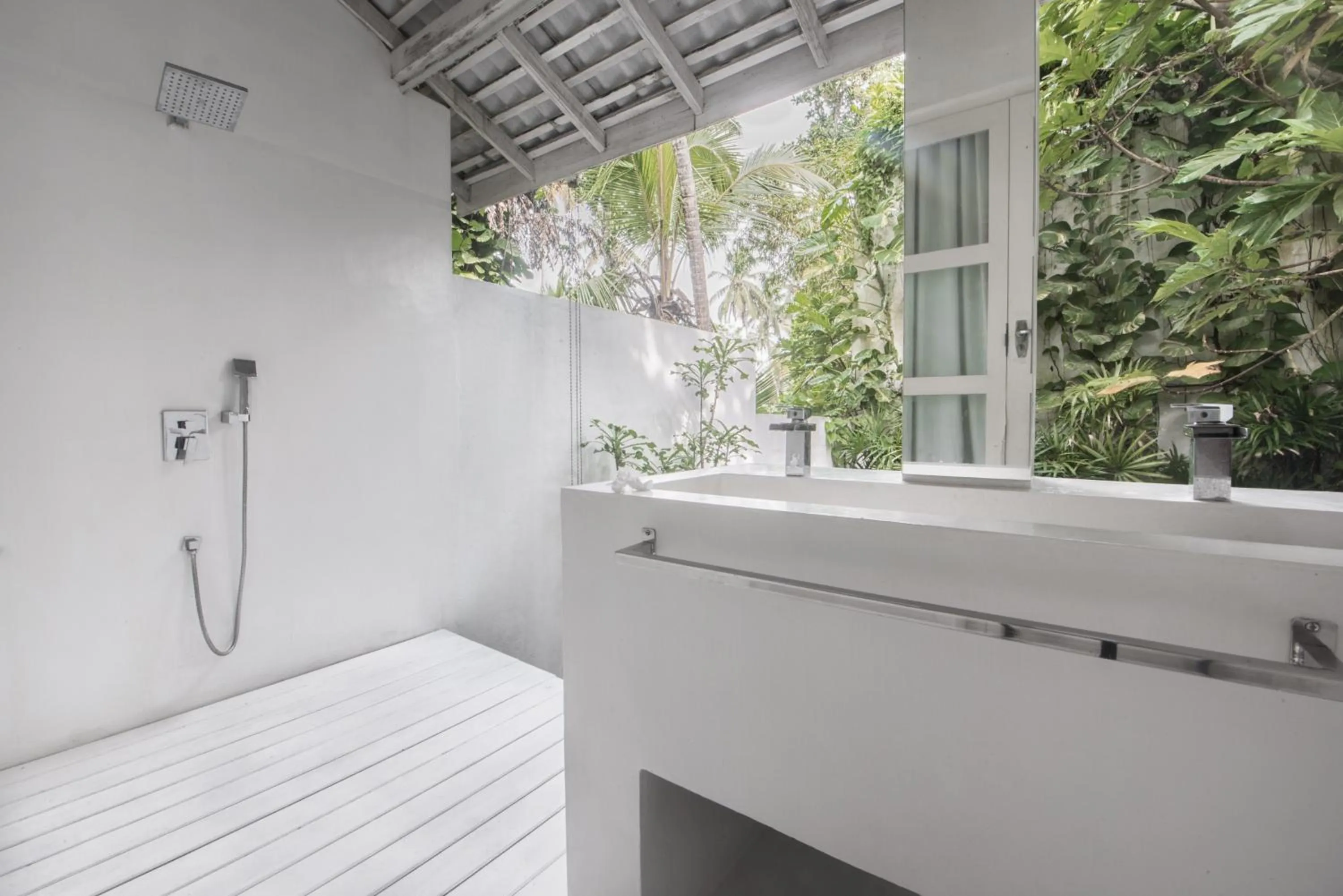 Bathroom in W15 Escape