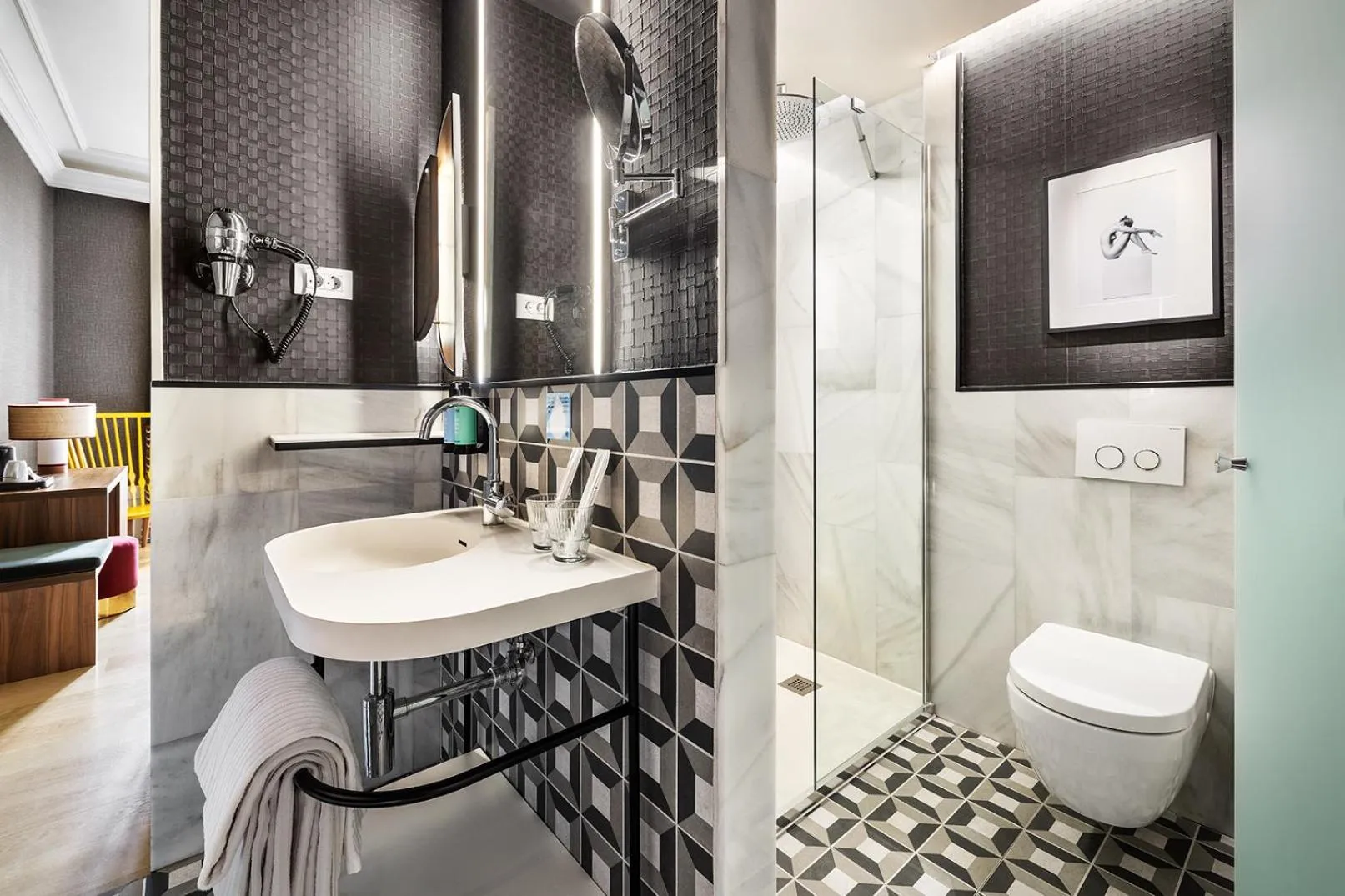 Shower in One Shot Recoletos