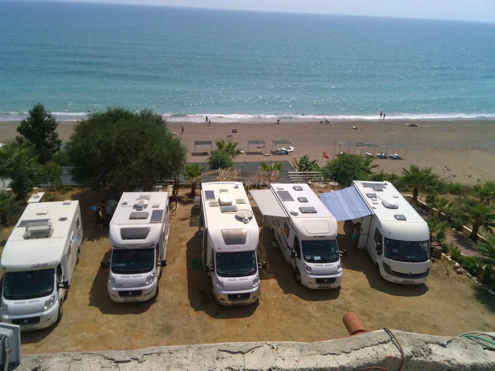 Parking in Mavi Cennet Camping Caravan