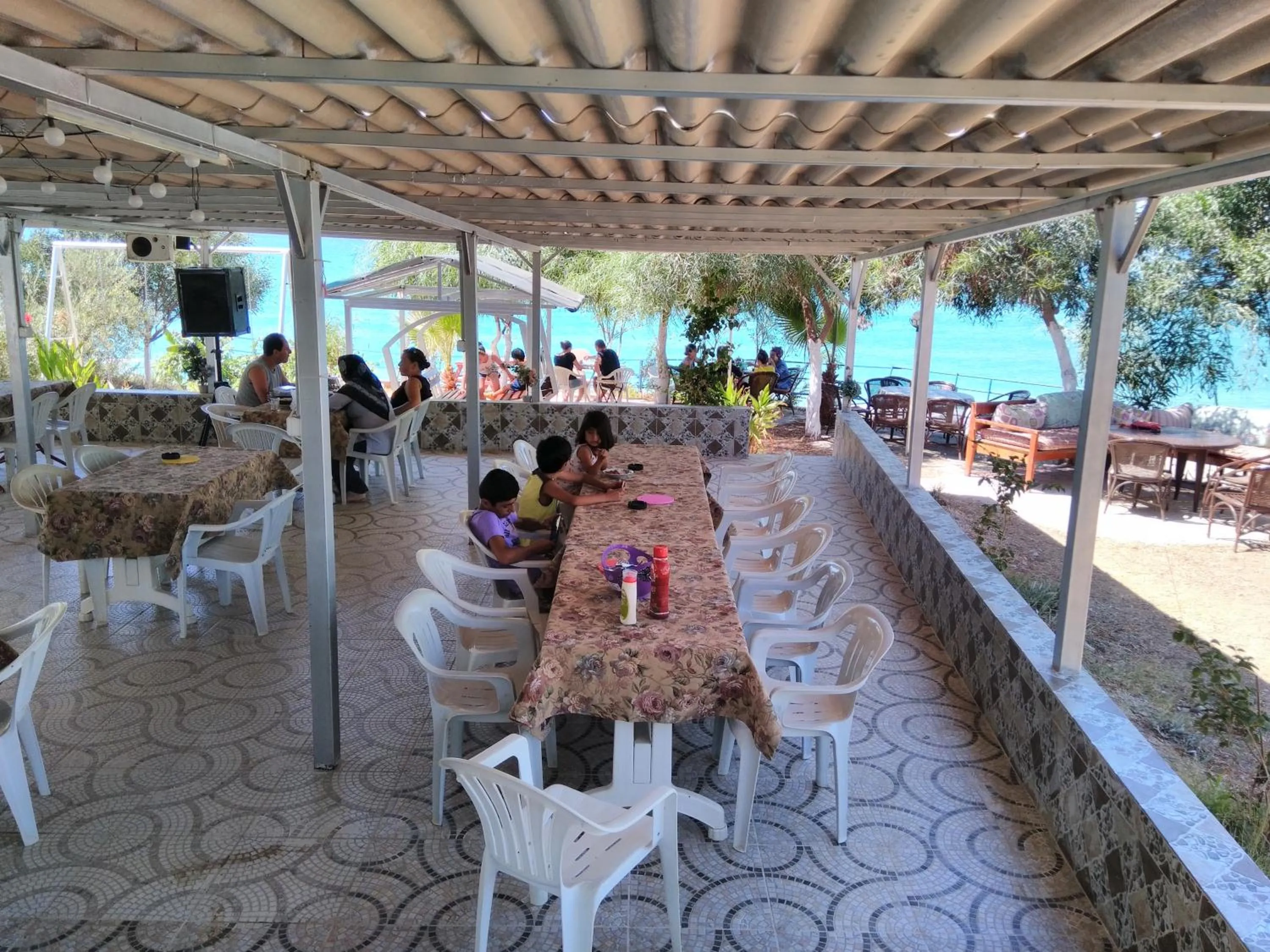 Breakfast in Mavi Cennet Camping Caravan